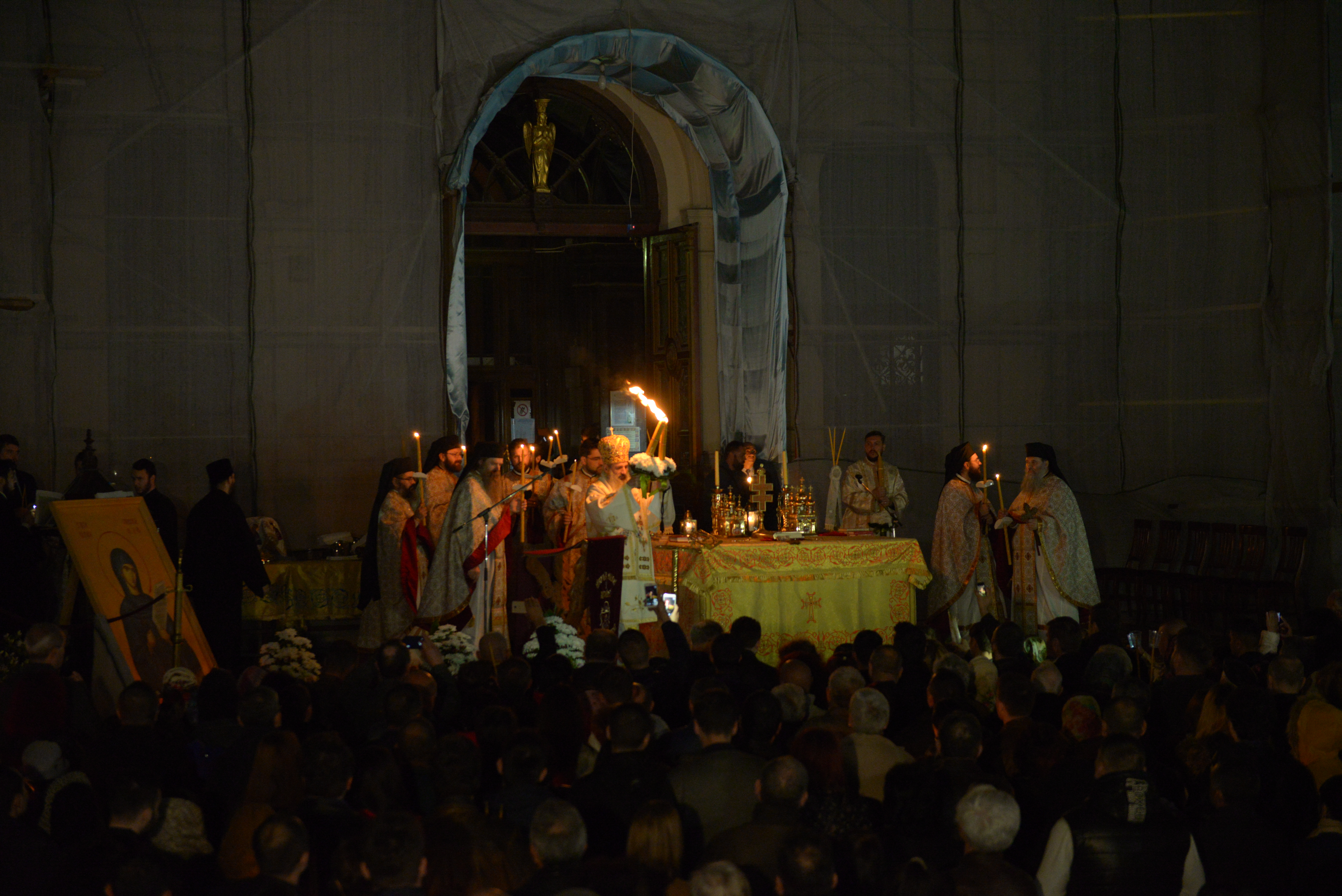 Cum a fost sărbătorită Învierea Domnului în Mitropolia Moldovei și Bucovinei