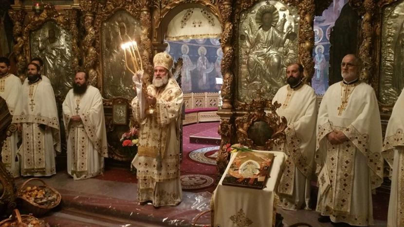 Cum a fost sărbătorită Învierea Domnului în Mitropolia Moldovei și Bucovinei