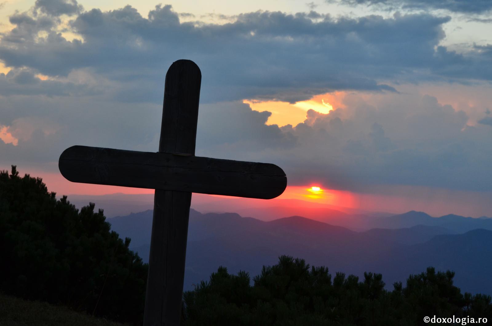 (Audio) „Dumnezeu poate înnoi și slobozi viața noastră de toate obsesiile și fricile” - Arhimandritul Nichifor Horia