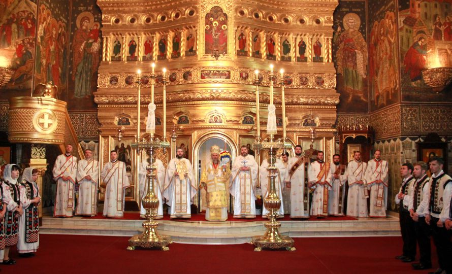 Slujba Vecerniei din Duminica Învierii, la Galaţi