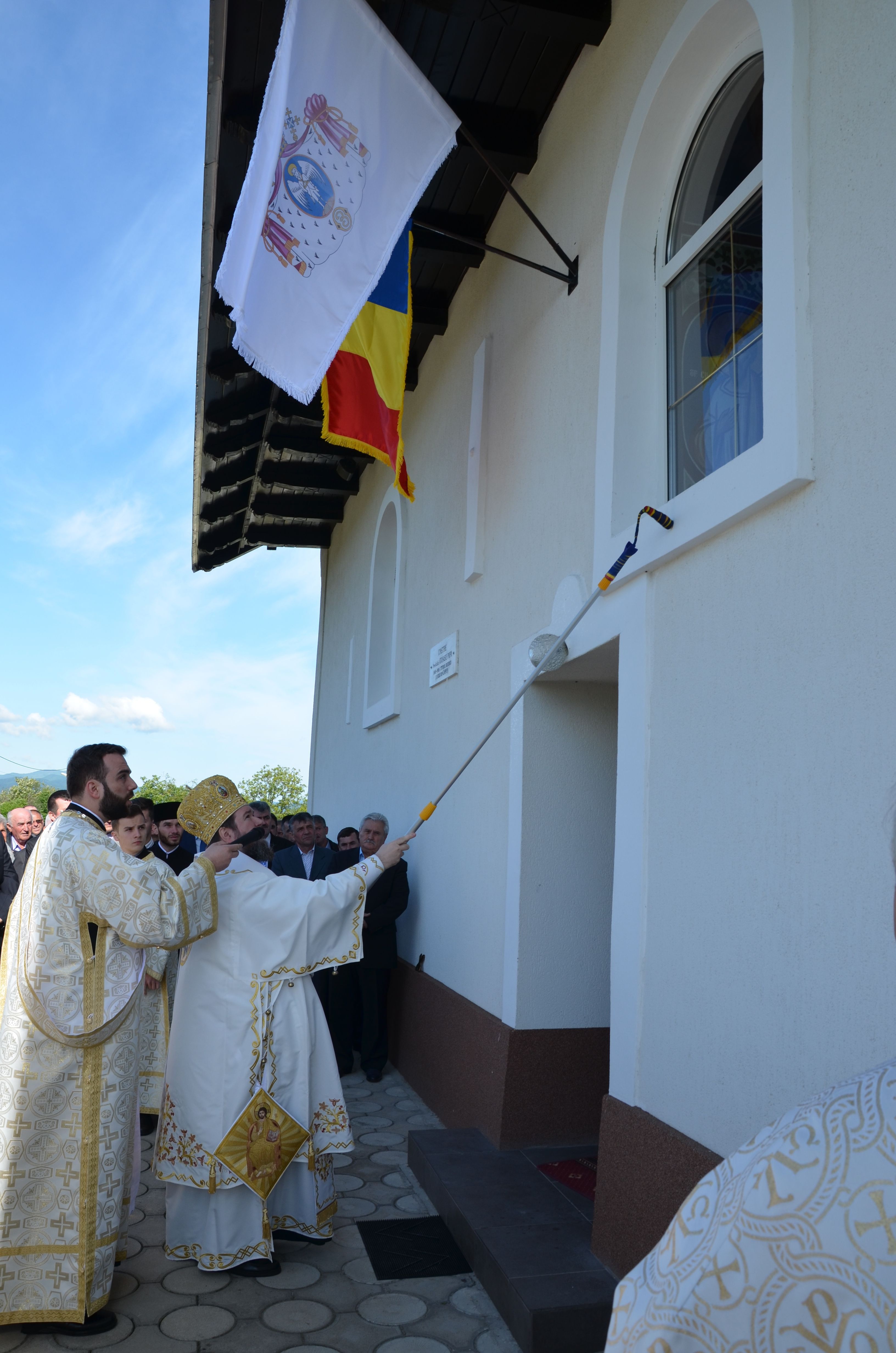 Binecuvântarea lucrărilor din parohia Câmpani, Episcopia Oradiei Binecuvântarea lucrărilor din parohia Câmpani, Episcopia Oradiei