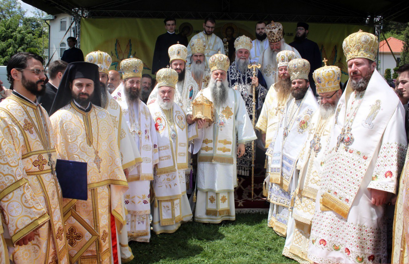 Catedrala Arhiepiscopală din Râmnicu-Vâlcea și-a serbat hramul