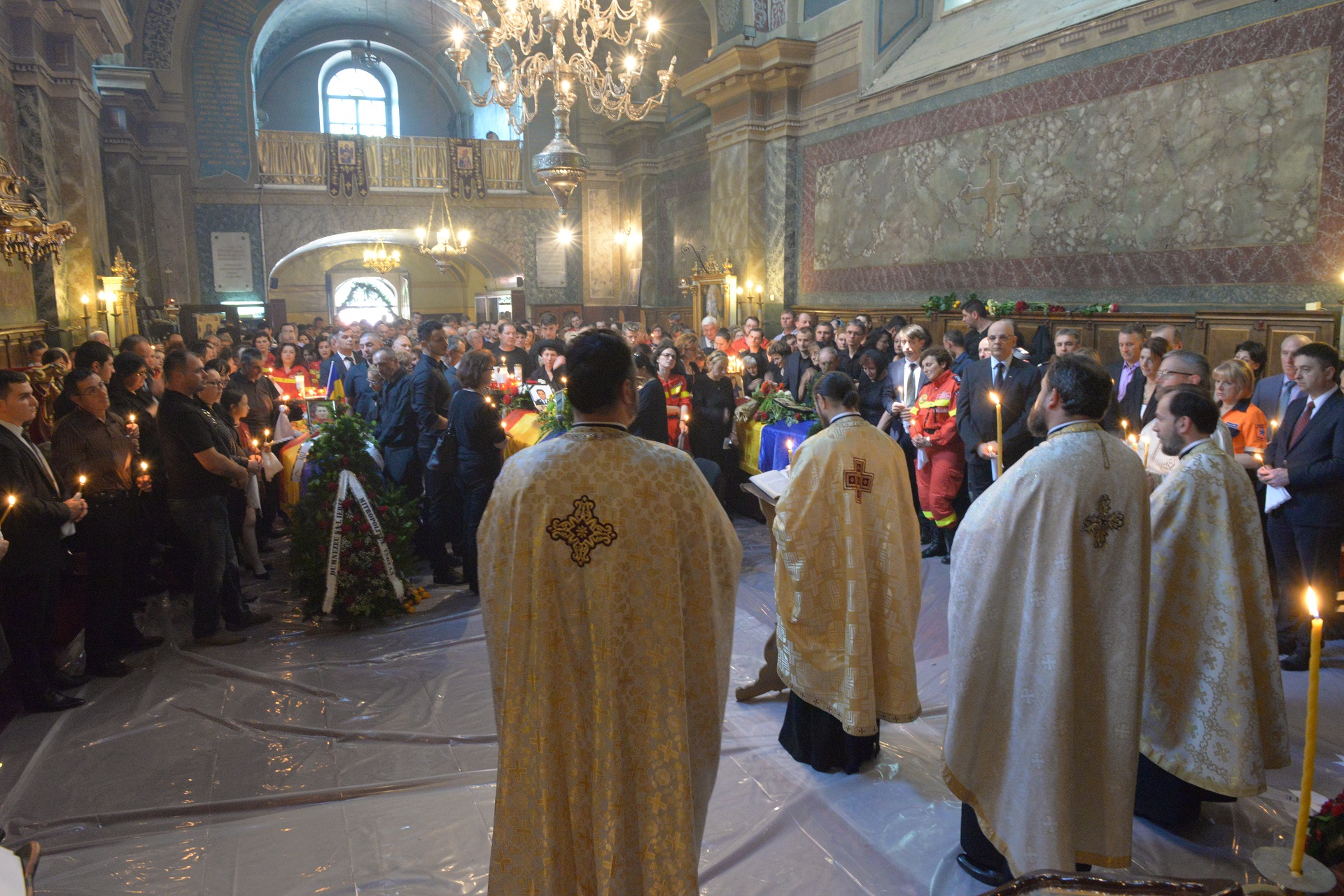 Cei patru eroi ai SMURD Iași au fost înmormântați