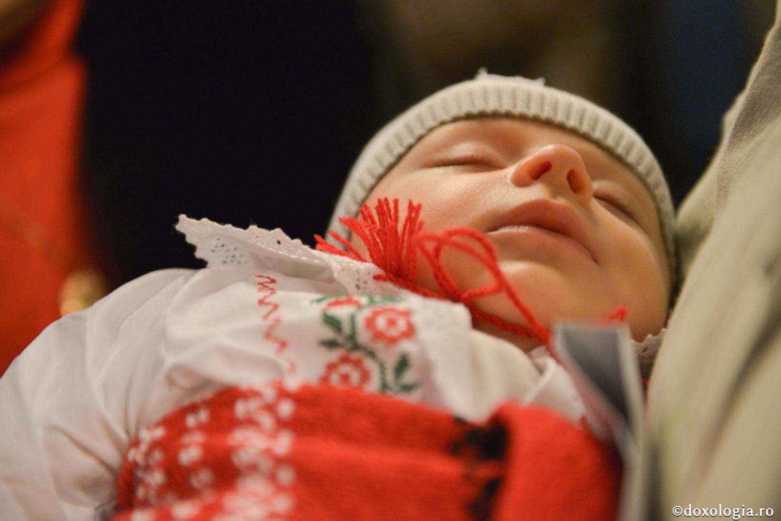 Cât timp să alăpteze mama?