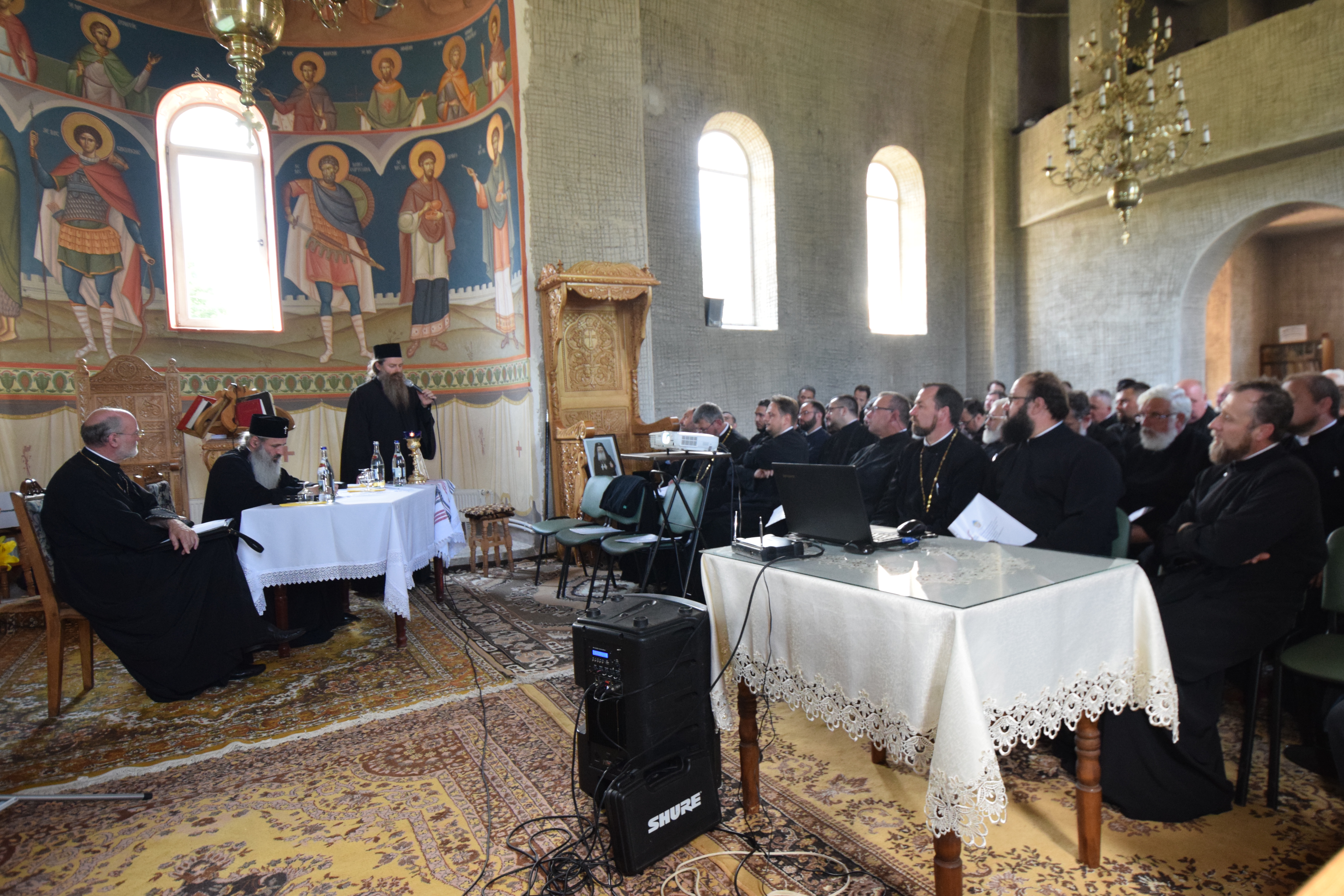 Preoții din Protopopiatul Târgu Neamț, reuniți în conferință semestrială Preoții din Protopopiatul Târgu Neamț, reuniți în conferință semestrială