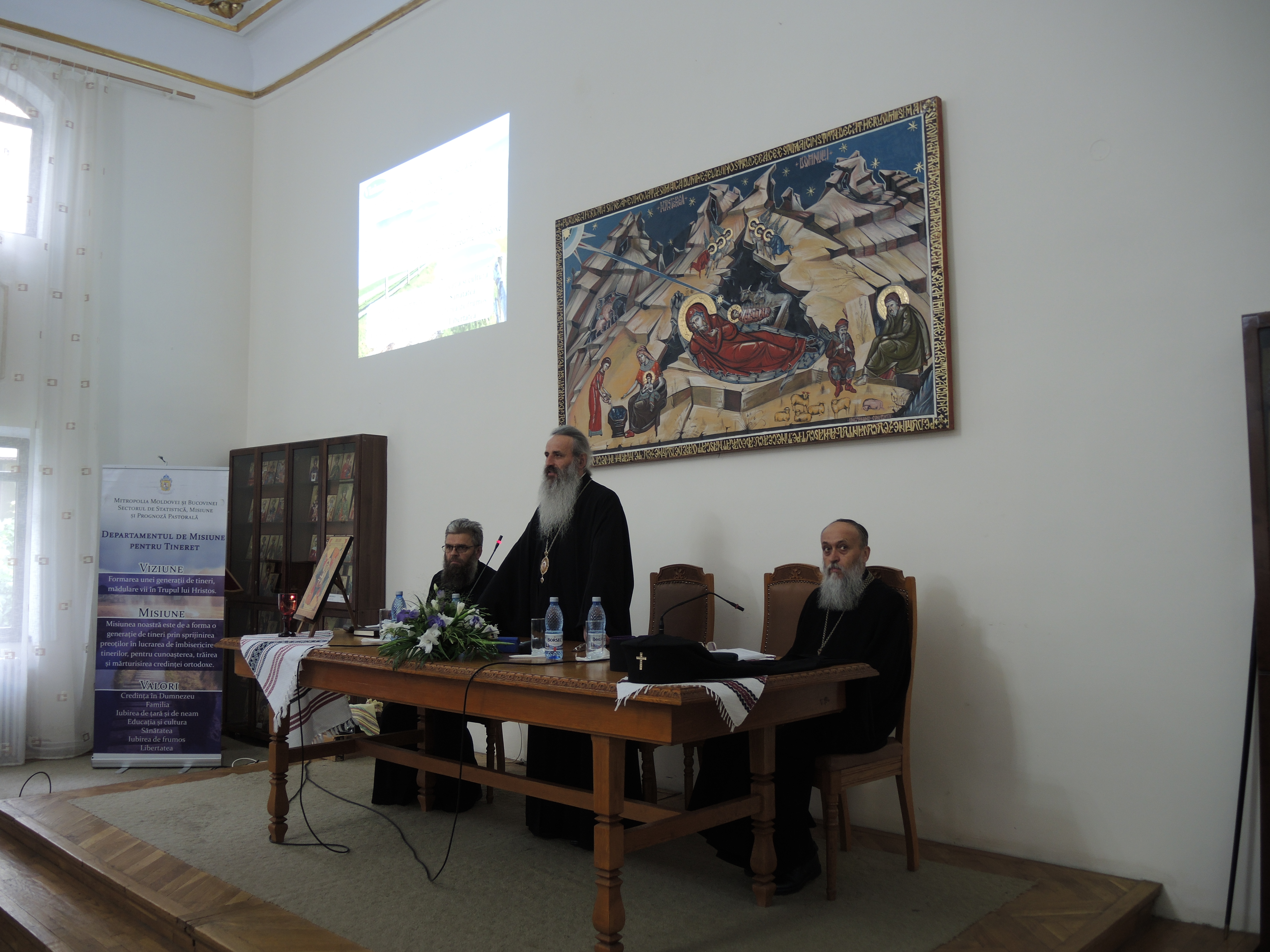 Preoții botoșăneni, îndemnați să desfășoare activități cu tinerii