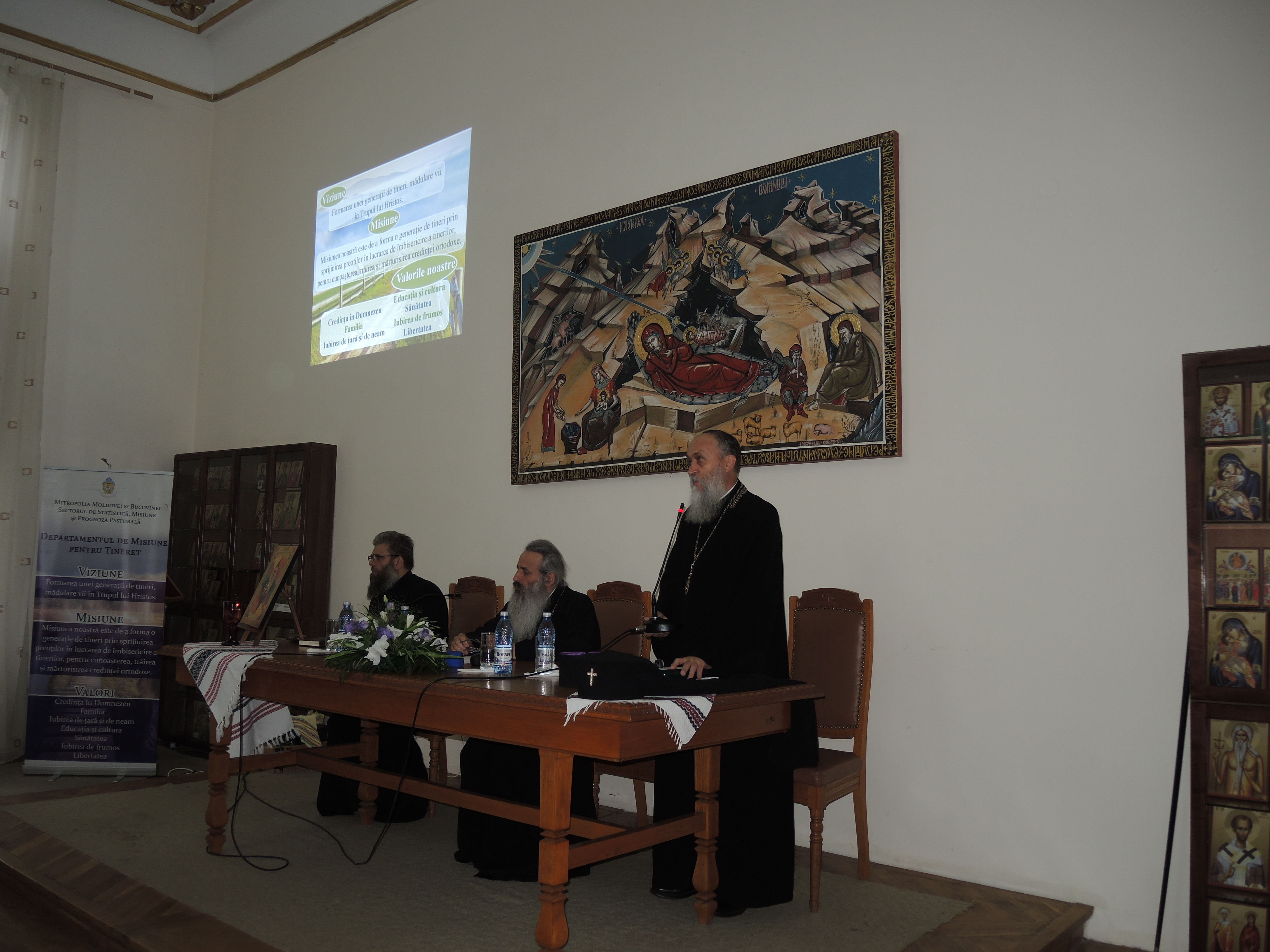 Preoții botoșăneni, îndemnați să desfășoare activități cu tinerii