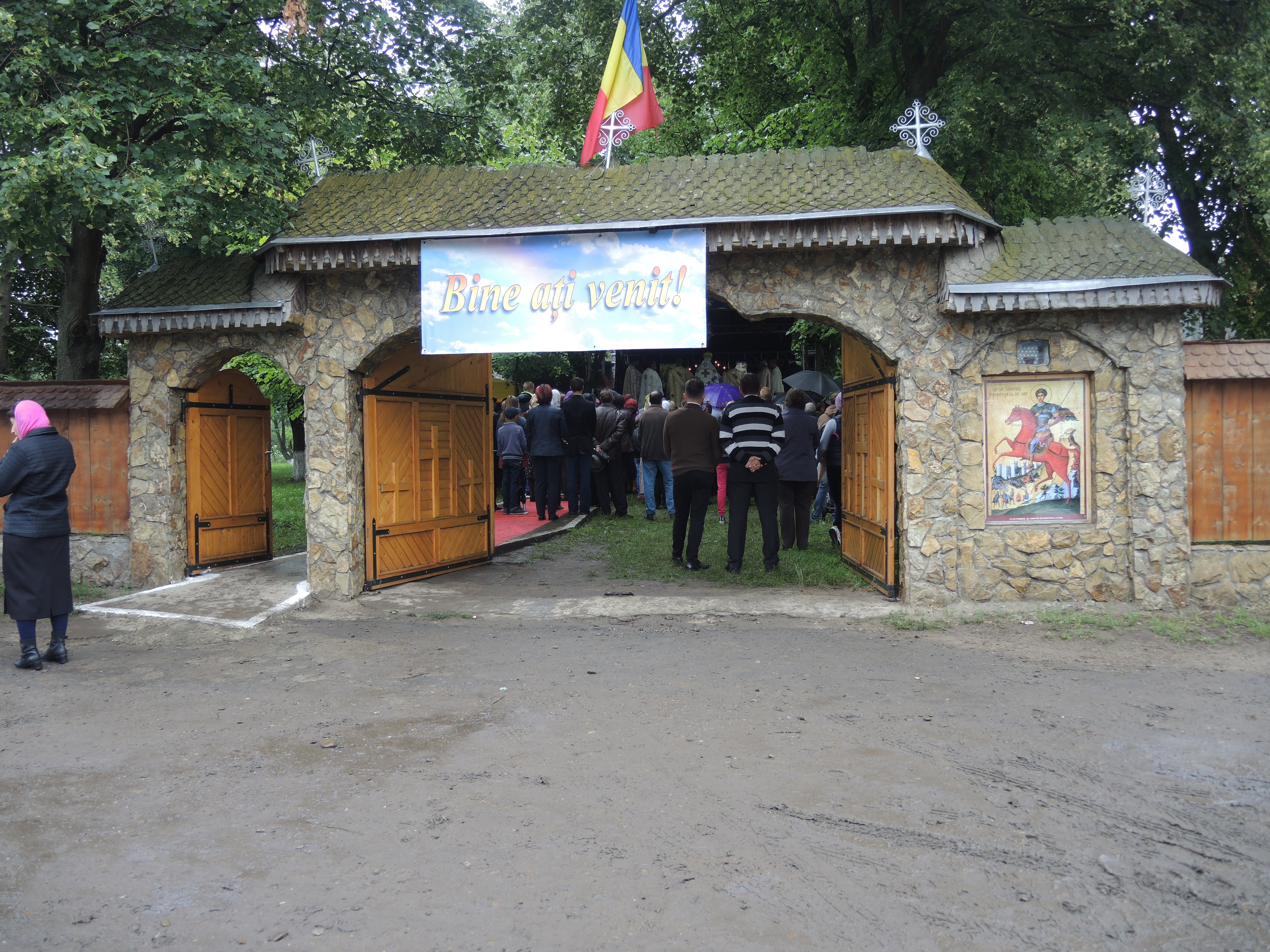 Preoții din Protopopiatul Săveni au dezbătut tema „Preotul şi tânărul împreună pe drumul către Dumnezeu“ Preoții din Protopopiatul Săveni au dezbătut tema „Preotul şi tânărul împreună pe drumul către Dumnezeu“