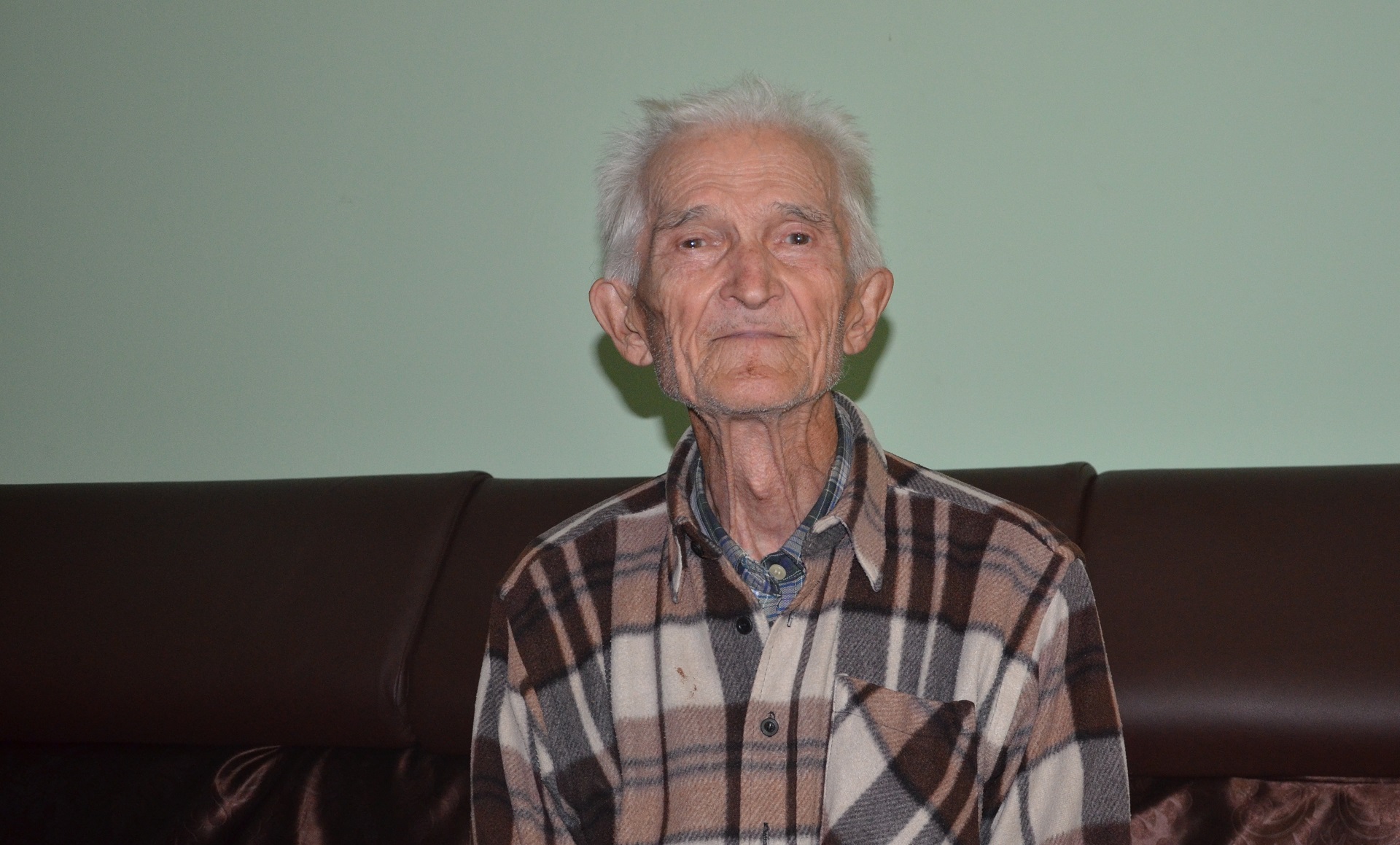 De vorbă cu istoria – Dragoş Sfeclă, un veteran de război cu drag de viaţă şi de credinţă