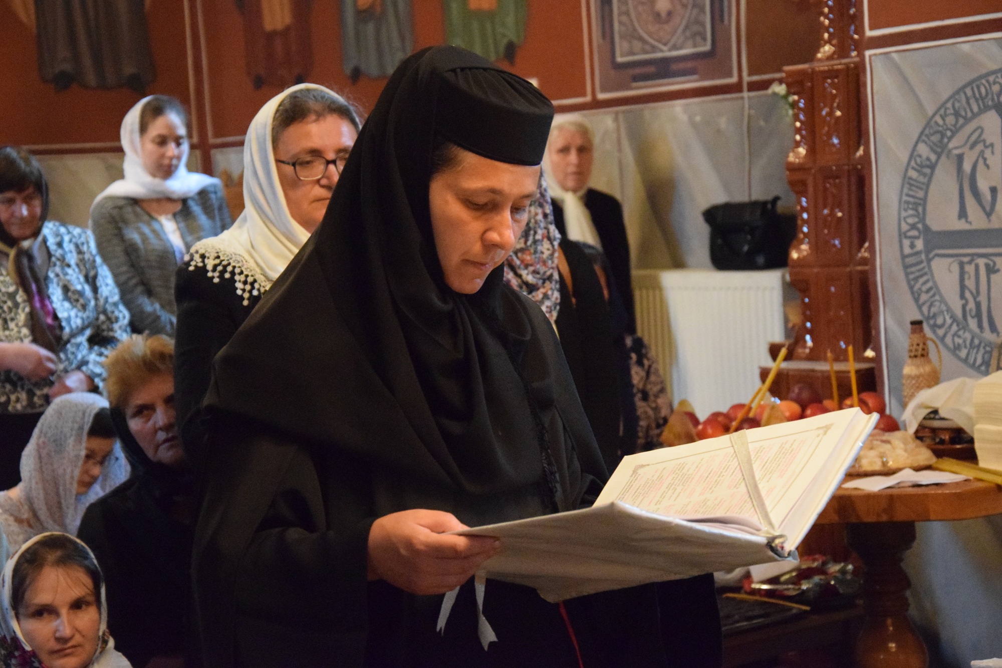 Sfinții Apostoli Petru și Pavel, cinstiți la Mănăstirea Dumbrăvele prin Liturghie arhierească Sfinții Apostoli Petru și Pavel, cinstiți la Mănăstirea Dumbrăvele prin Liturghie arhierească
