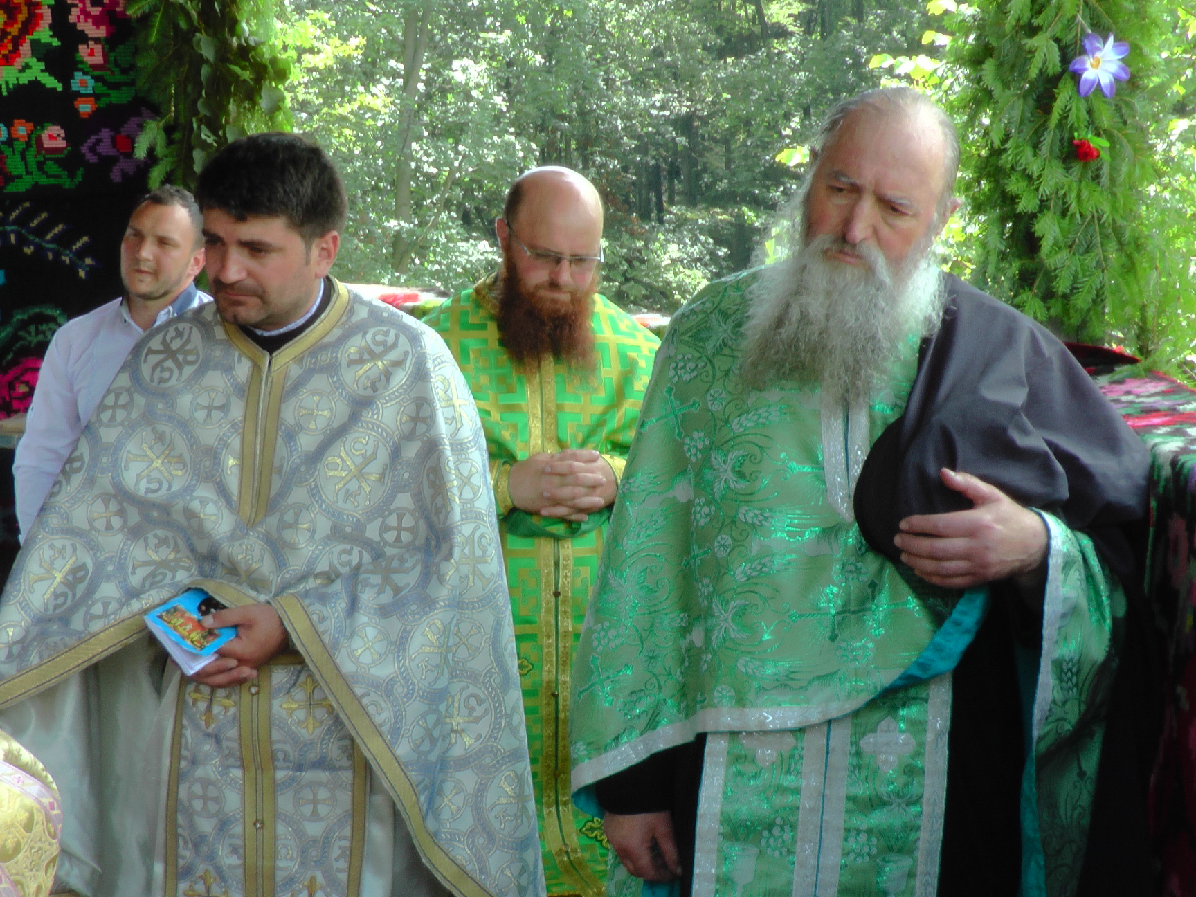 Schitul „Poiana Arşiţei“ din judeţul Suceava şi-a sărbătorit hramul