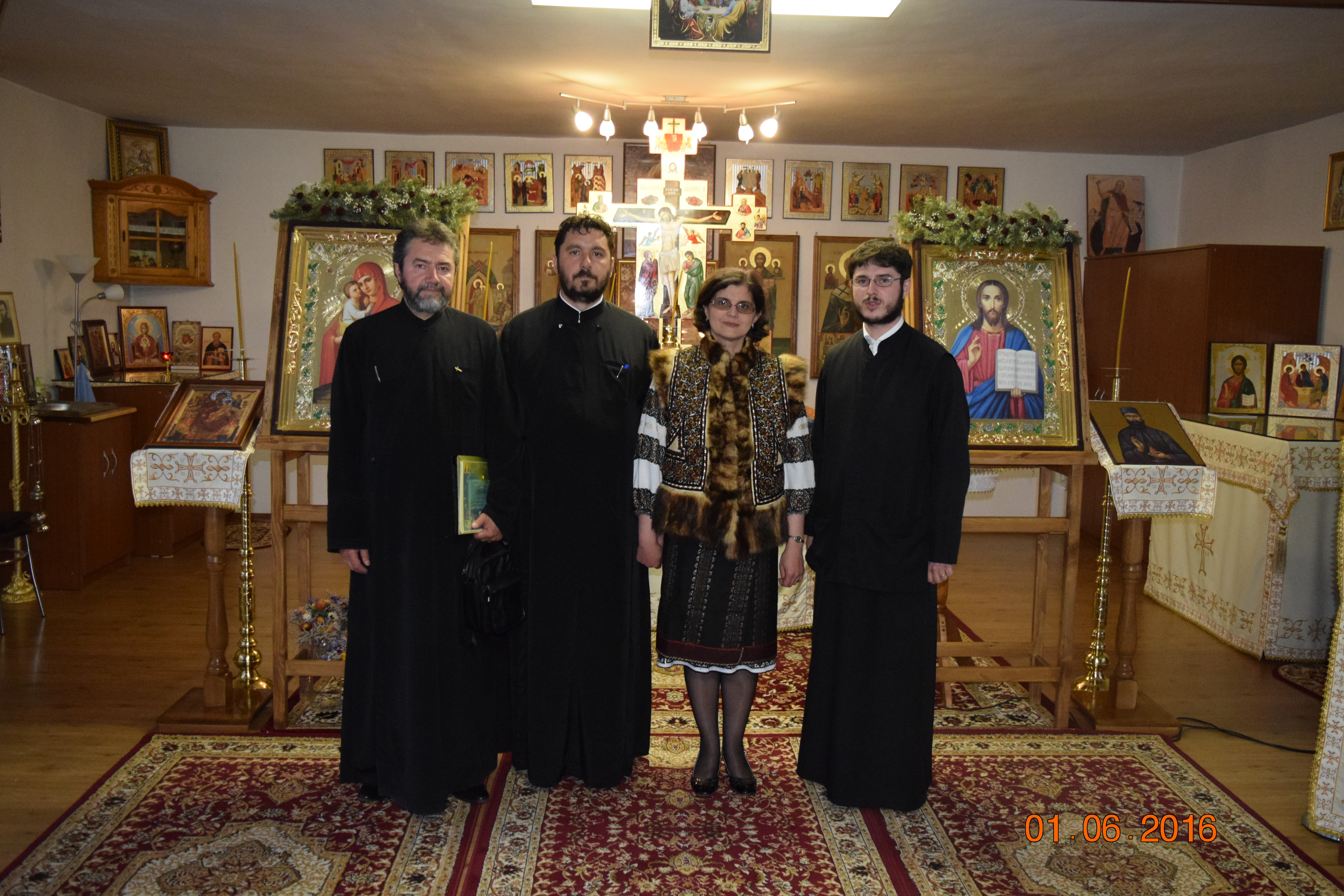 Înfrăţire între grupuri de tineri din Bucovina şi Ardeal