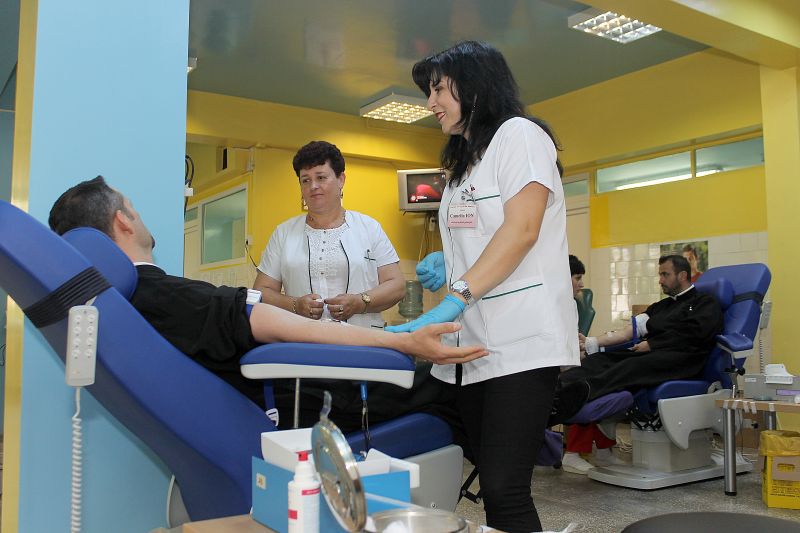 Acțiune de donare de sânge, în Arhiepiscopia Argeșului și Muscelului