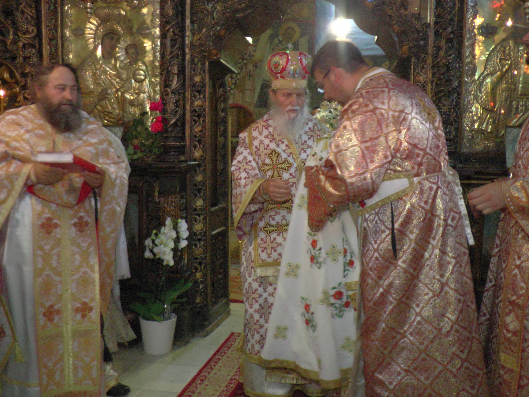 Catedrala Arhiepiscopală din Suceava şi-a cinstit ocrotitorul