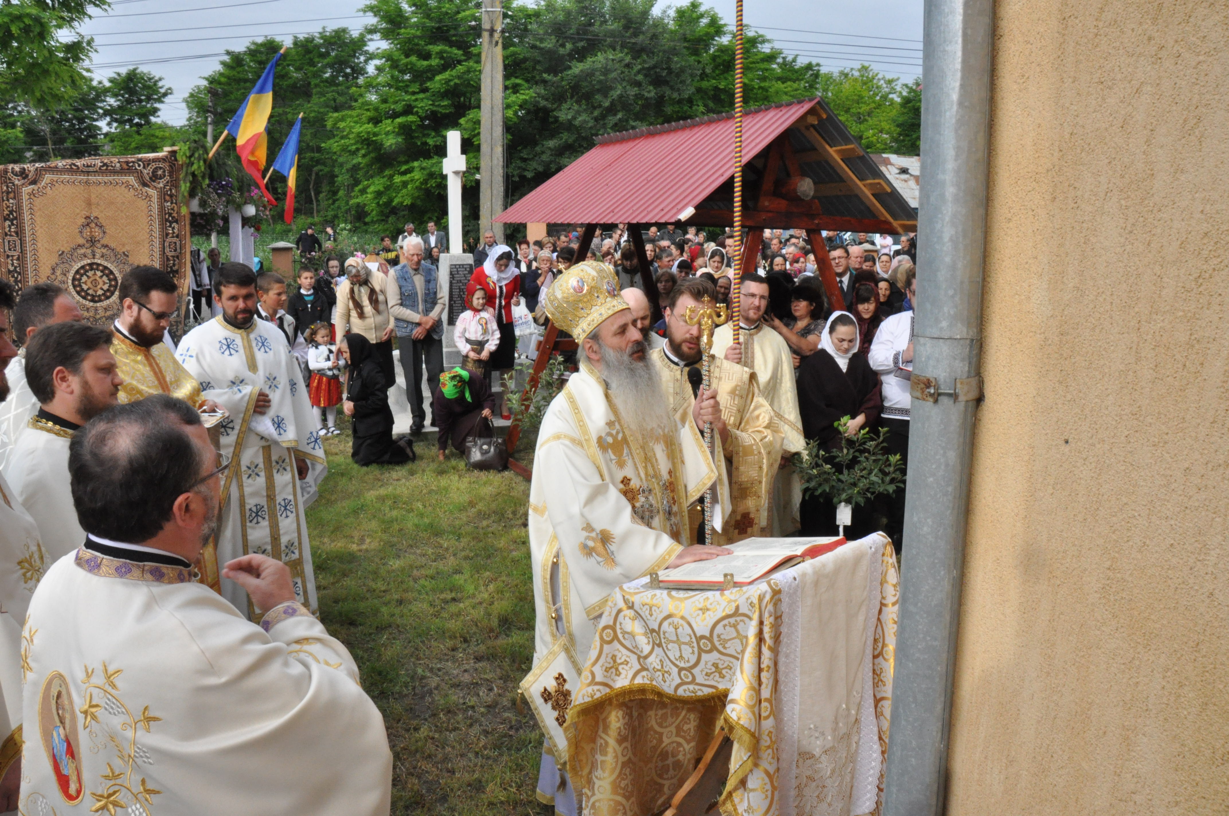 „În biserică omul trăiește cele mai importante evenimente din viața lui”