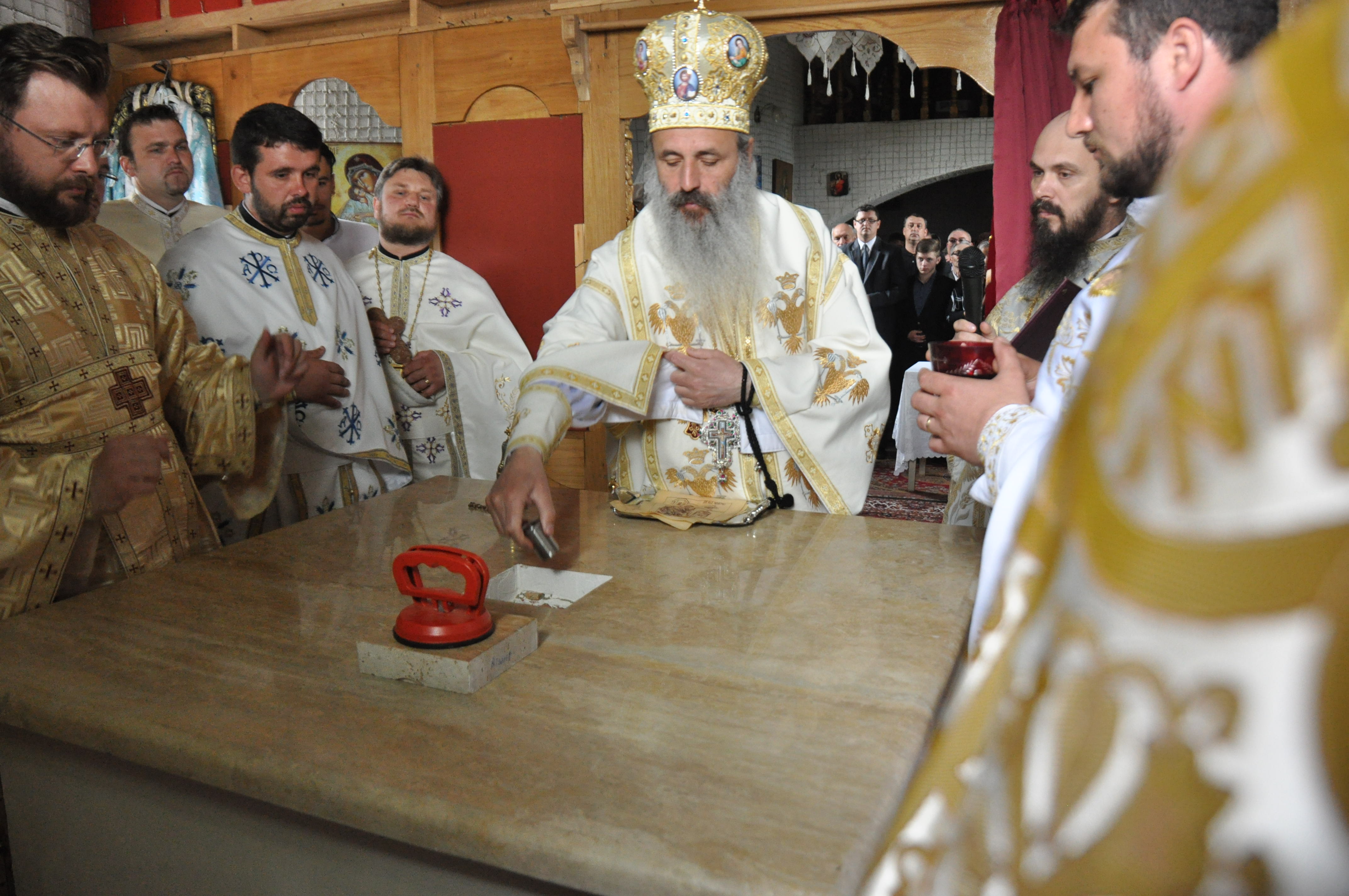 „În biserică omul trăiește cele mai importante evenimente din viața lui”