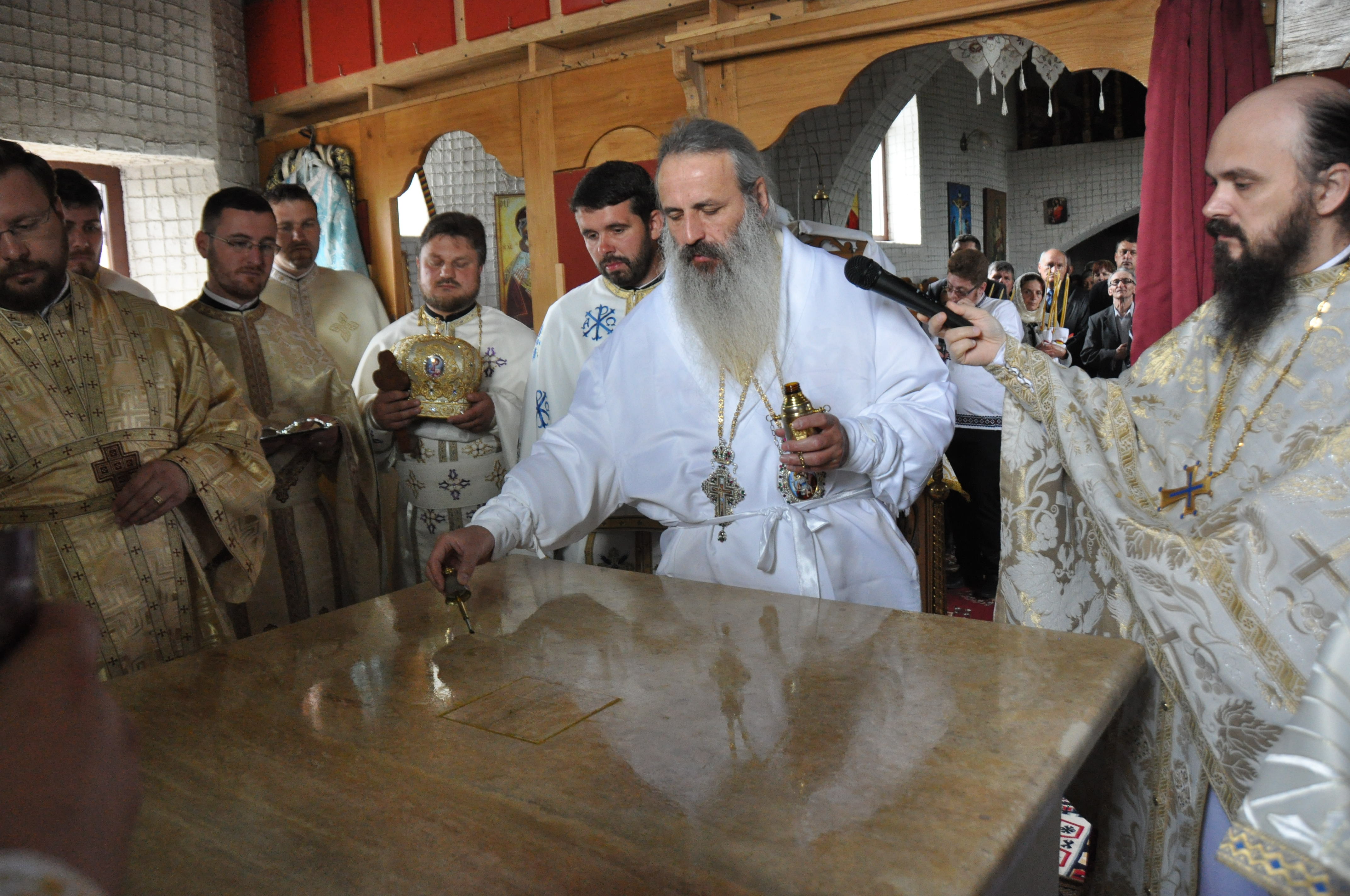 „În biserică omul trăiește cele mai importante evenimente din viața lui”