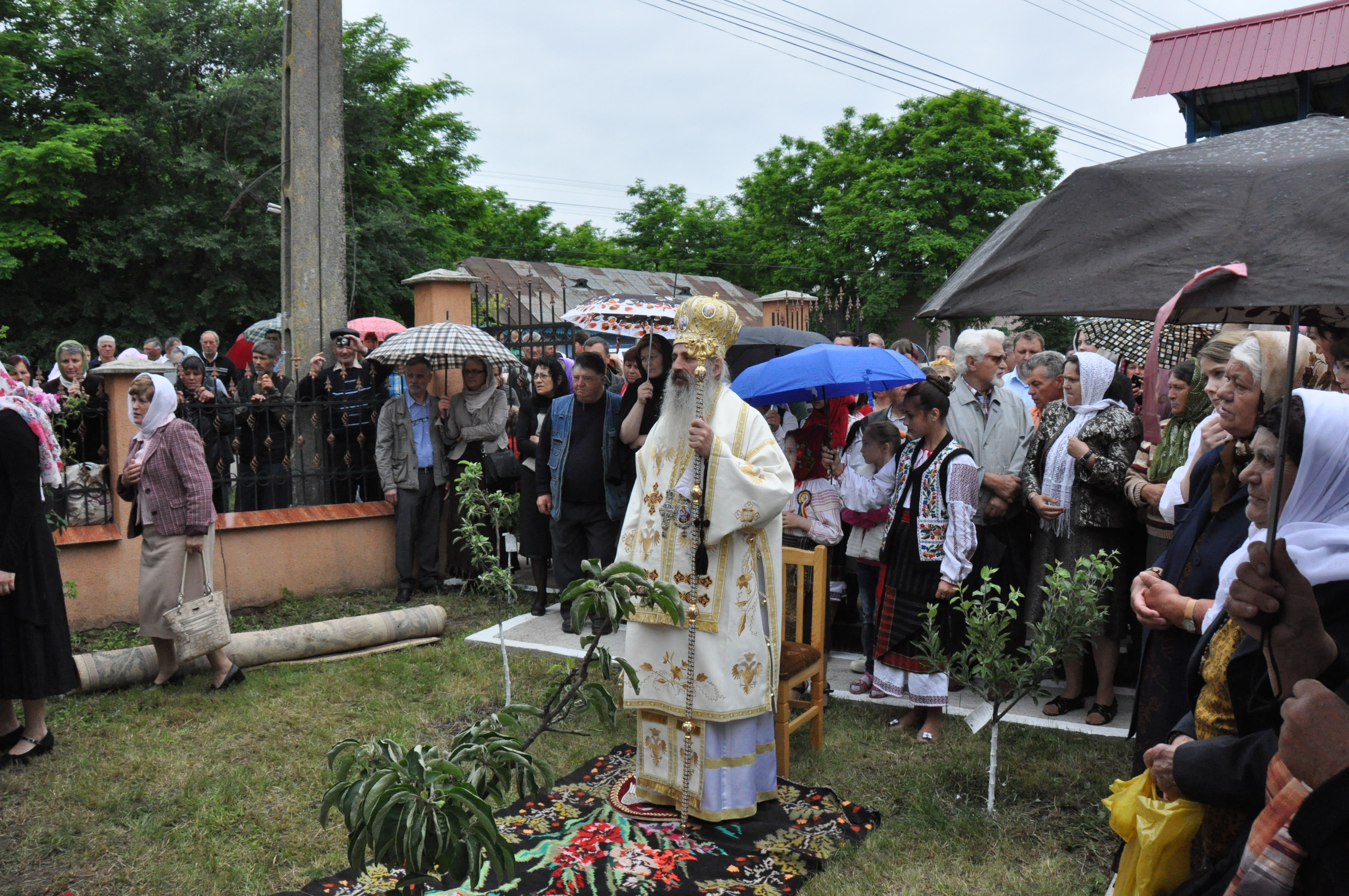 „În biserică omul trăiește cele mai importante evenimente din viața lui”