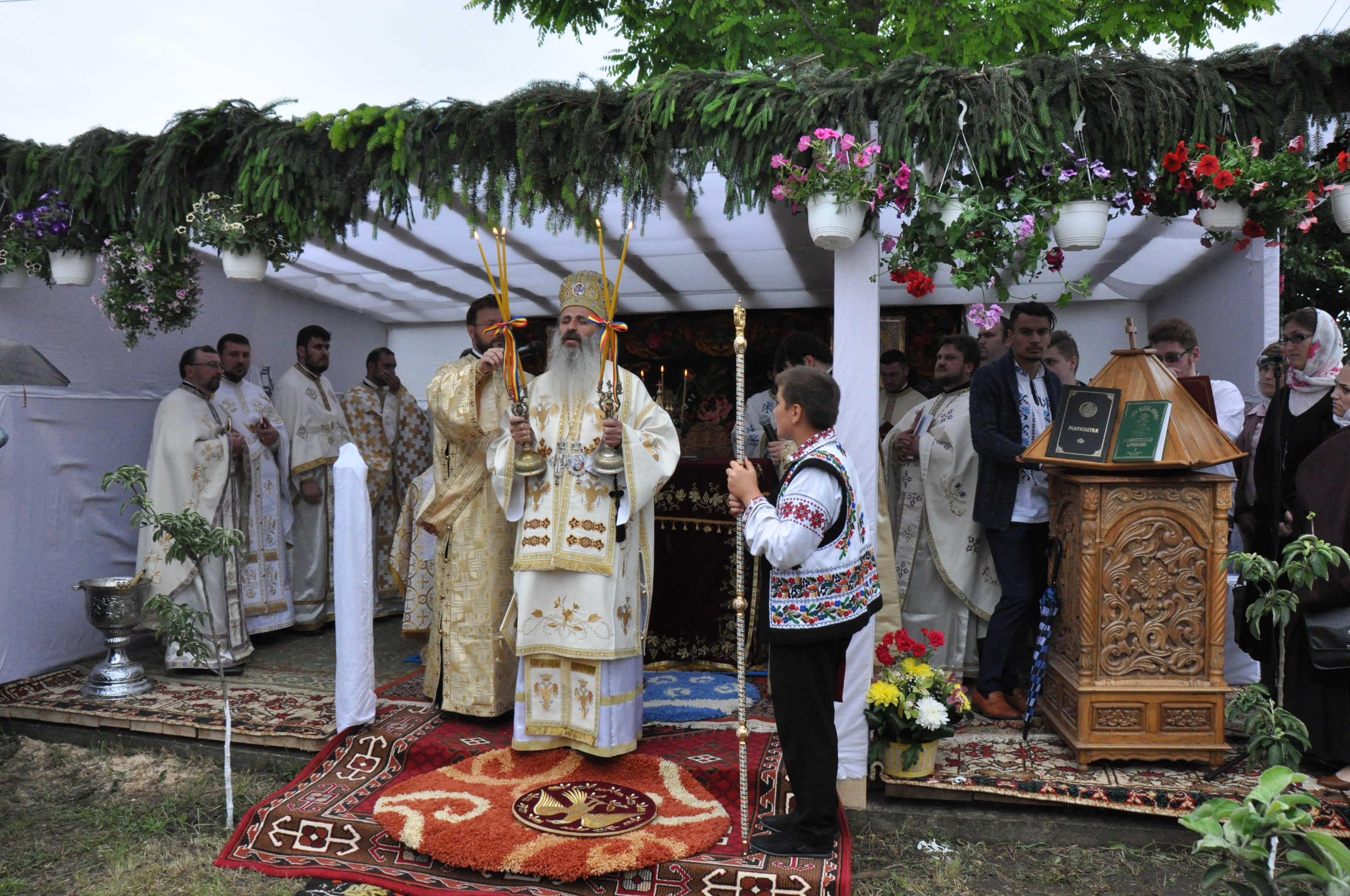 „În biserică omul trăiește cele mai importante evenimente din viața lui”