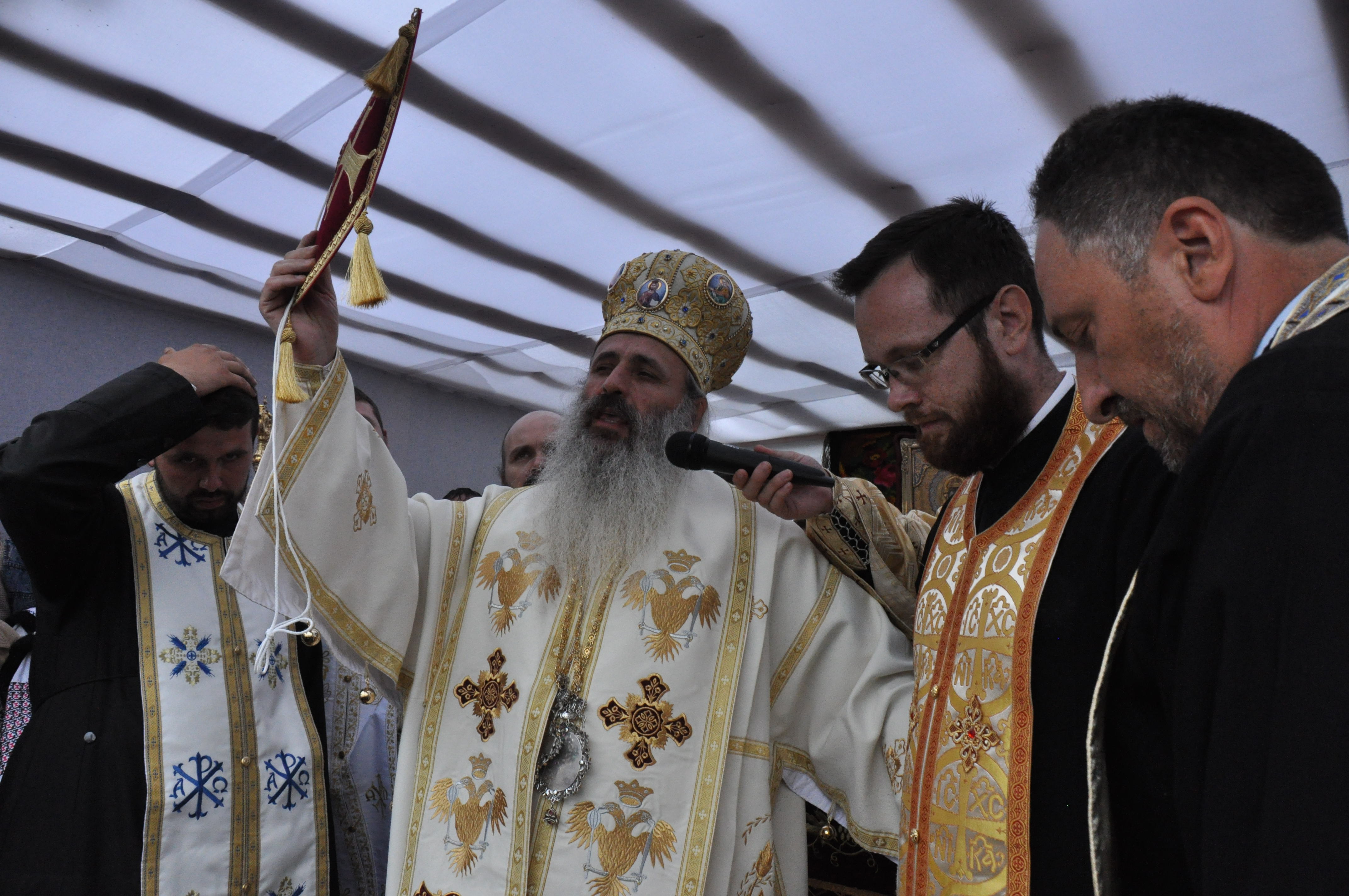 „În biserică omul trăiește cele mai importante evenimente din viața lui”