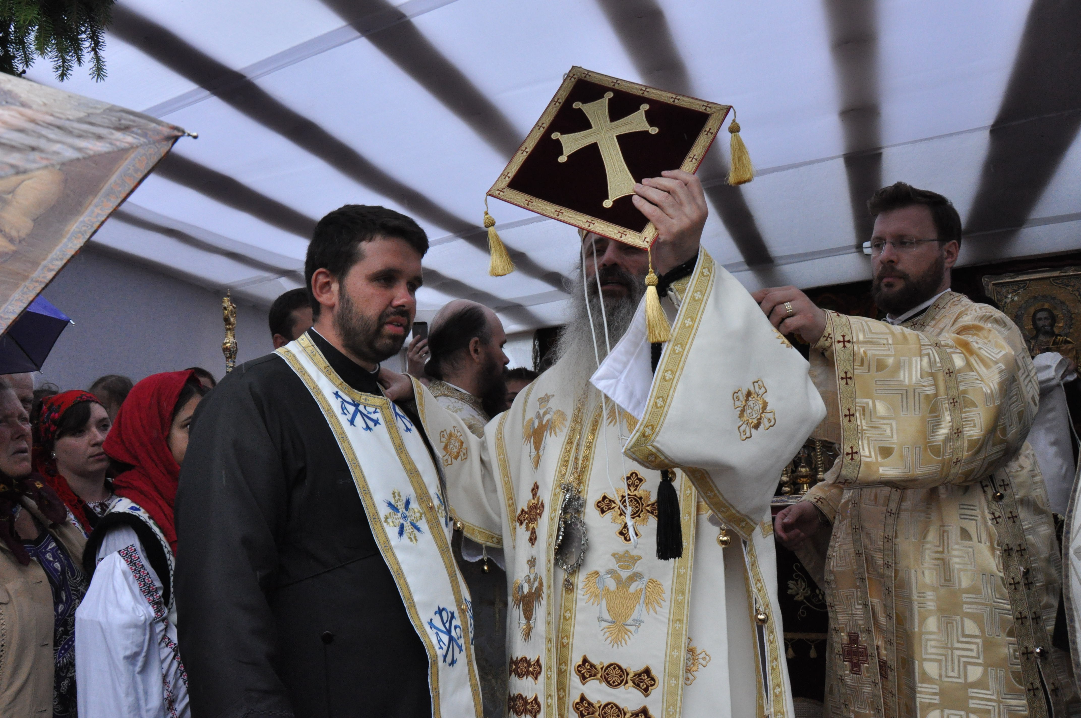 „În biserică omul trăiește cele mai importante evenimente din viața lui”