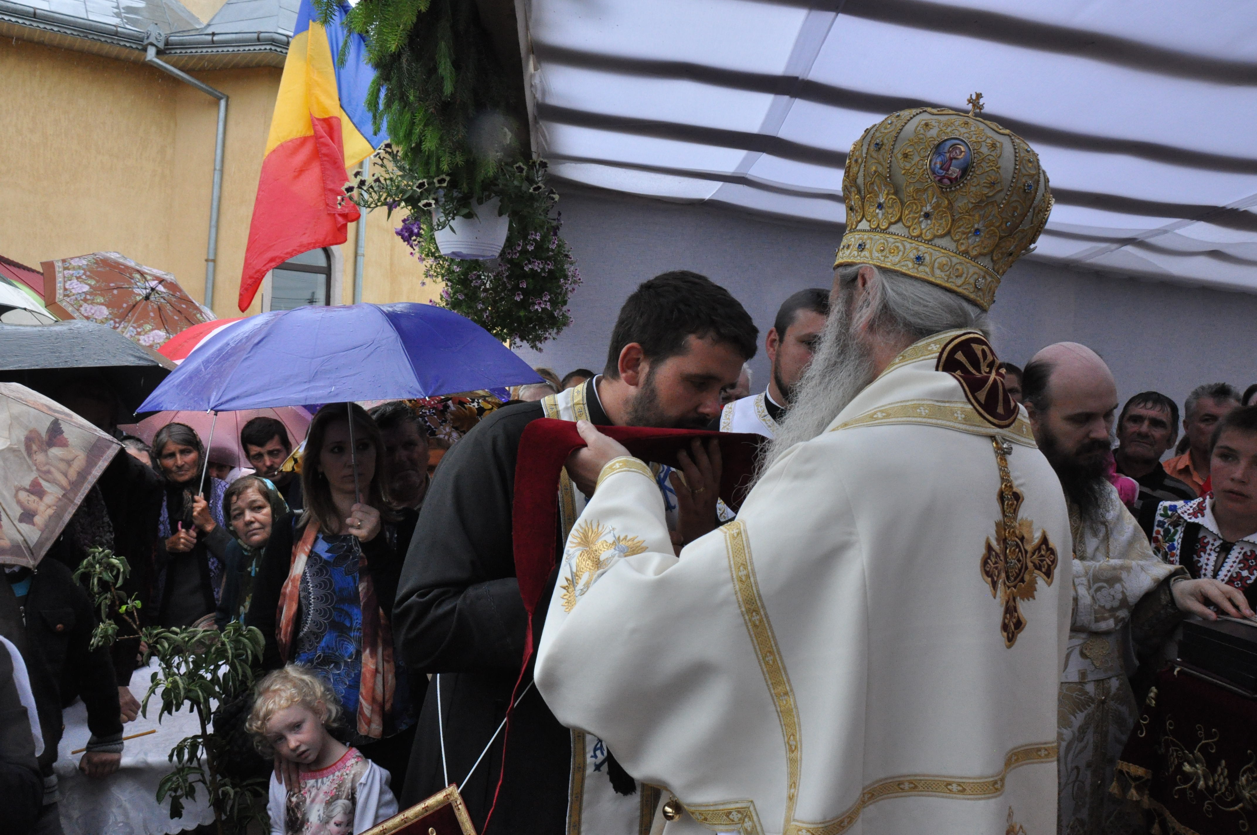 „În biserică omul trăiește cele mai importante evenimente din viața lui”