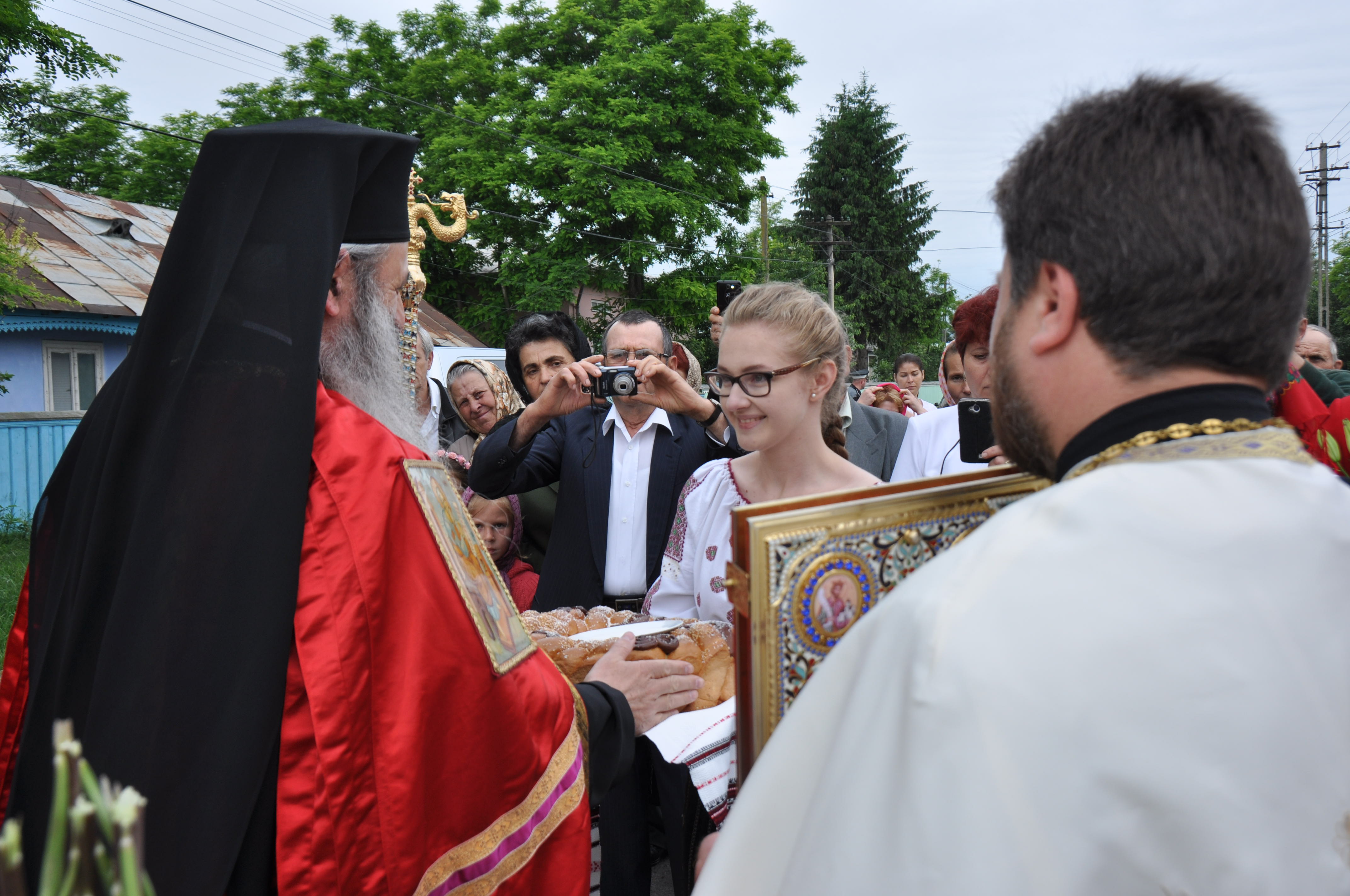 „În biserică omul trăiește cele mai importante evenimente din viața lui”