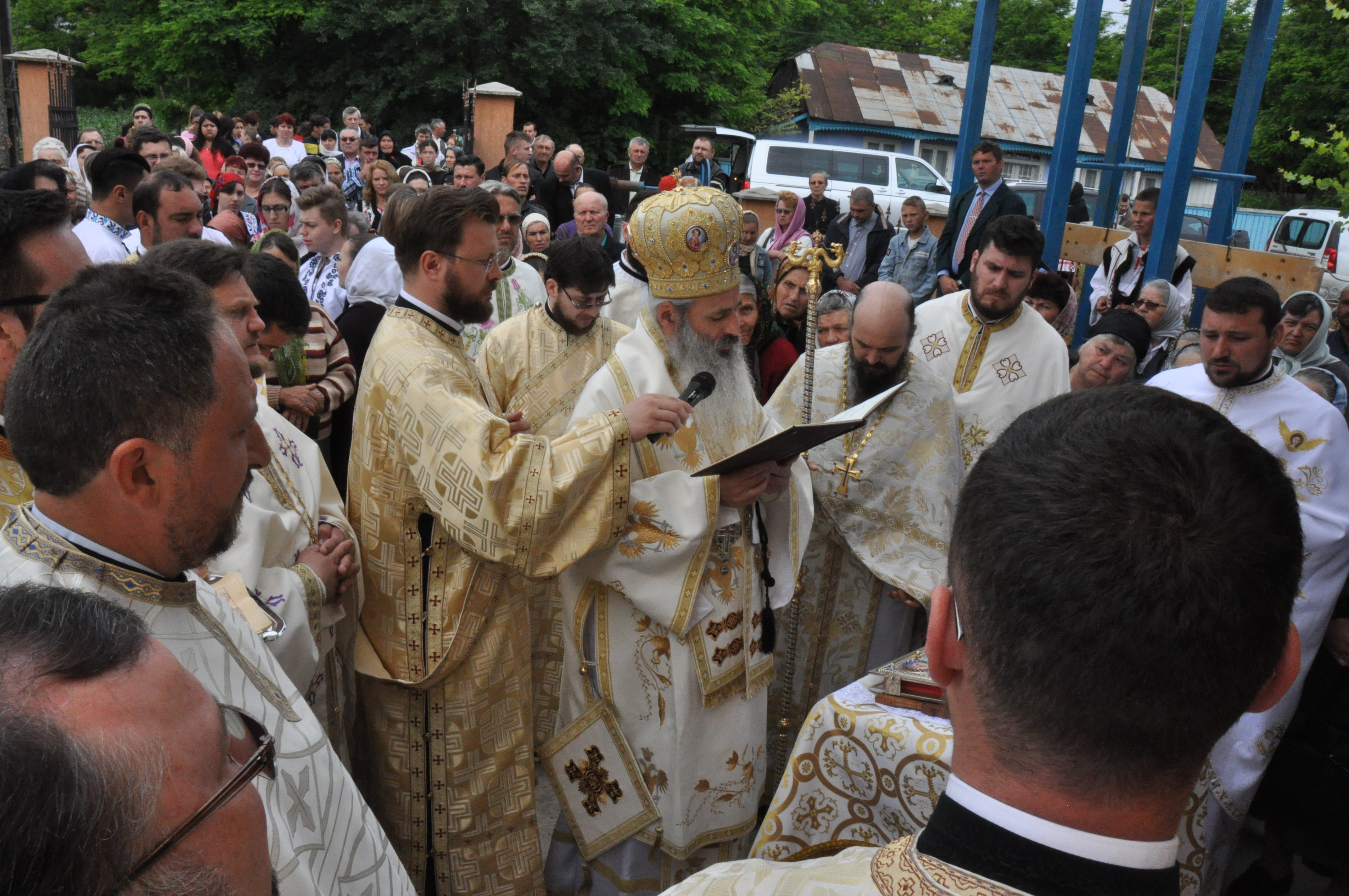 „În biserică omul trăiește cele mai importante evenimente din viața lui”