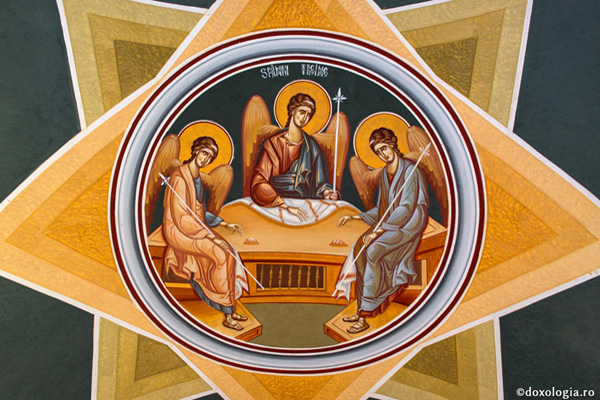 (AUDIO) „Cea mai mare cădere vine din mândrie și din viclenia sufletului” - Arhimandritul Nichifor Horia