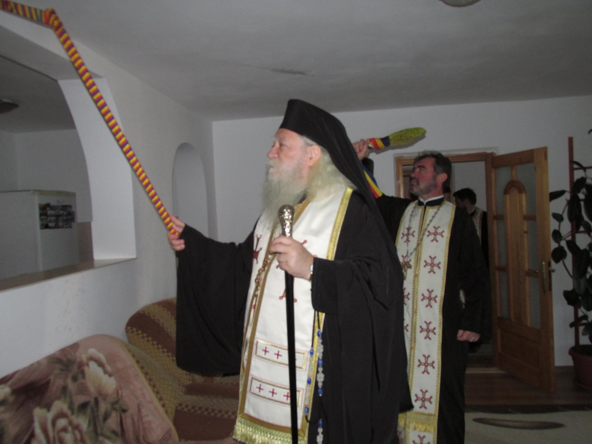 Prezenţă arhierească în Parohia Şendreni