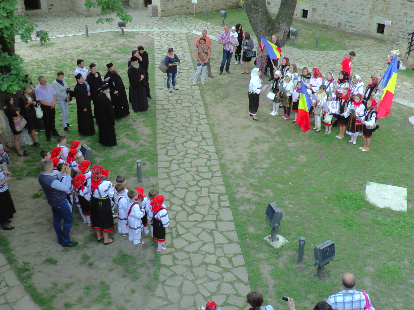 Ziua Eroilor, marcată la Suceava printr-un spectacol patriotic