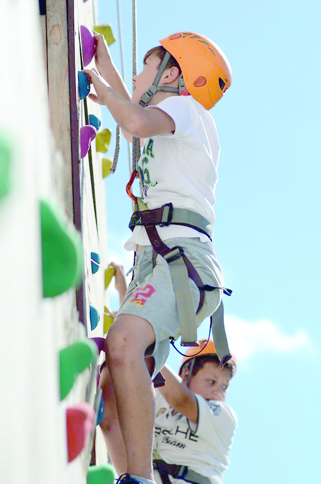 Situaţii de învăţare în Tabăra „Floare de colţ“