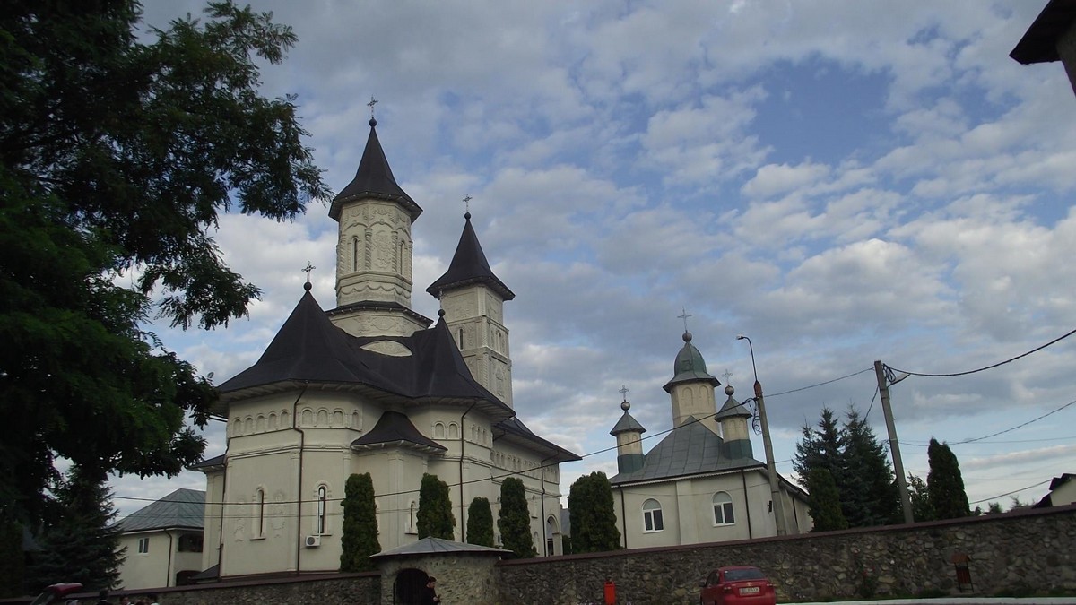 Cinstirea Sfântului Emilian de la Durostorum la Mănăstirea Ciolpani Cinstirea Sfântului Emilian de la Durostorum la Mănăstirea Ciolpani