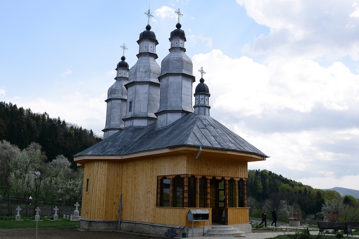 Cinstirea Sfântului Atanasie Athonitul în Poiana Raiului