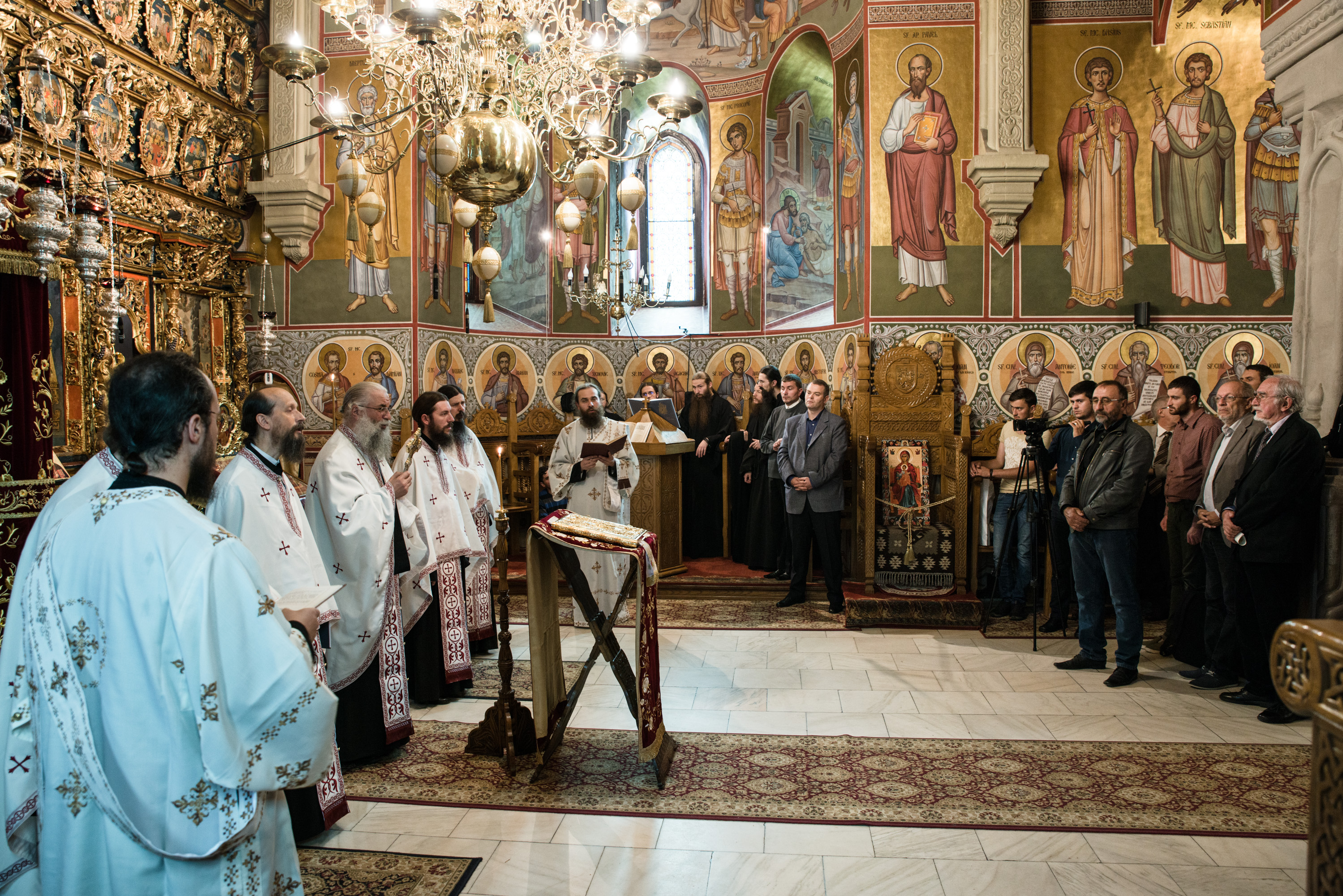 Fotografii: monah Timotei Tiron Prima zi de comunicări a „Colocviilor Putnei“