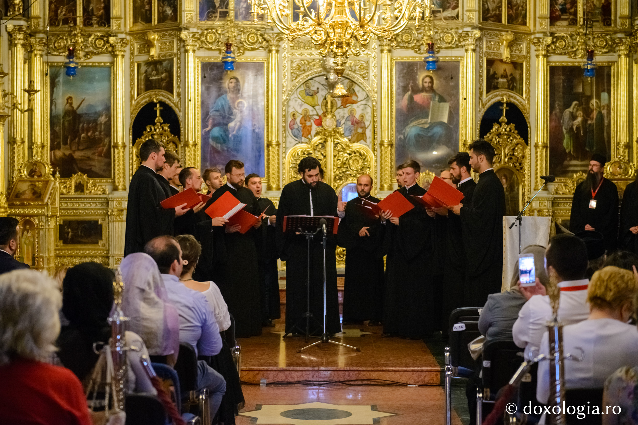 Uniți în rugăciune la final de Masterclass - 2016