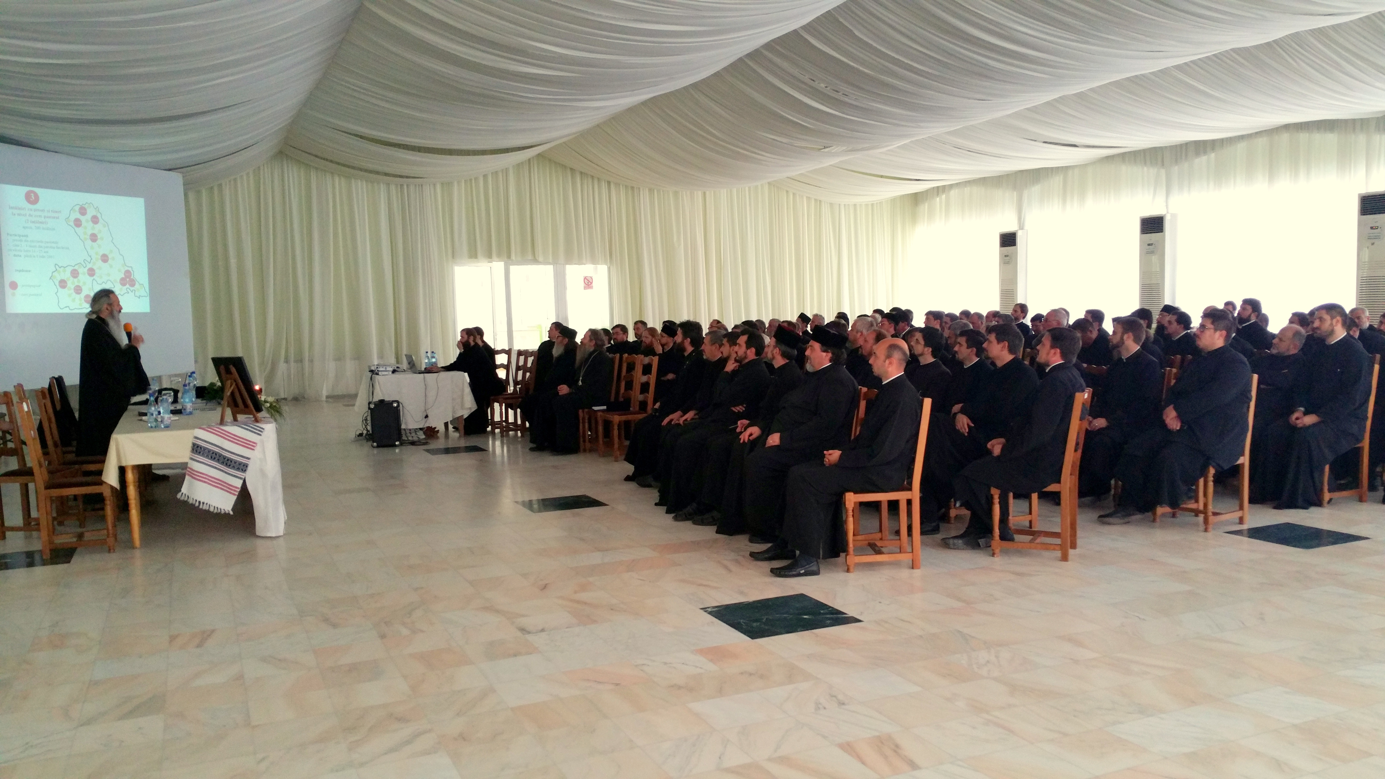 Frumusețea lucrării pastorale cu tinerii: conferință în Protopopiatul Iași 3