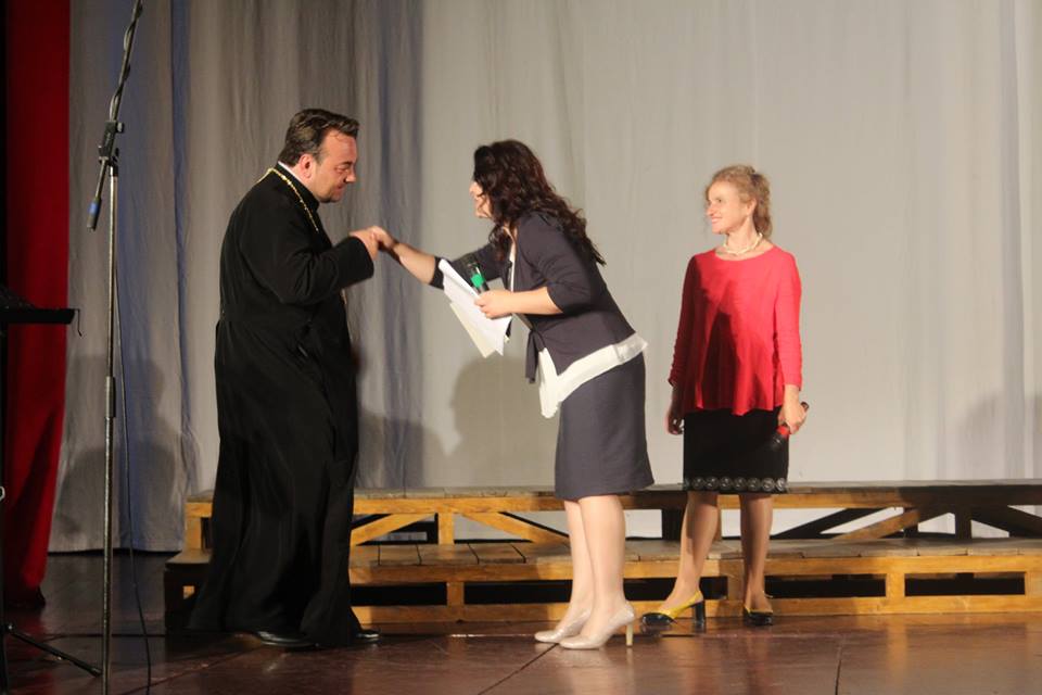 Corul de cameră „Dorna“ şi Corul „Ecclesia“, prezente la Festivalul-Concurs Coral Internaţional pentru Tineret „Gavriil Musicescu“