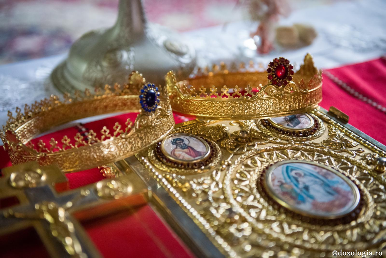 Să vă mărturisiţi şi să vă cununaţi la biserică