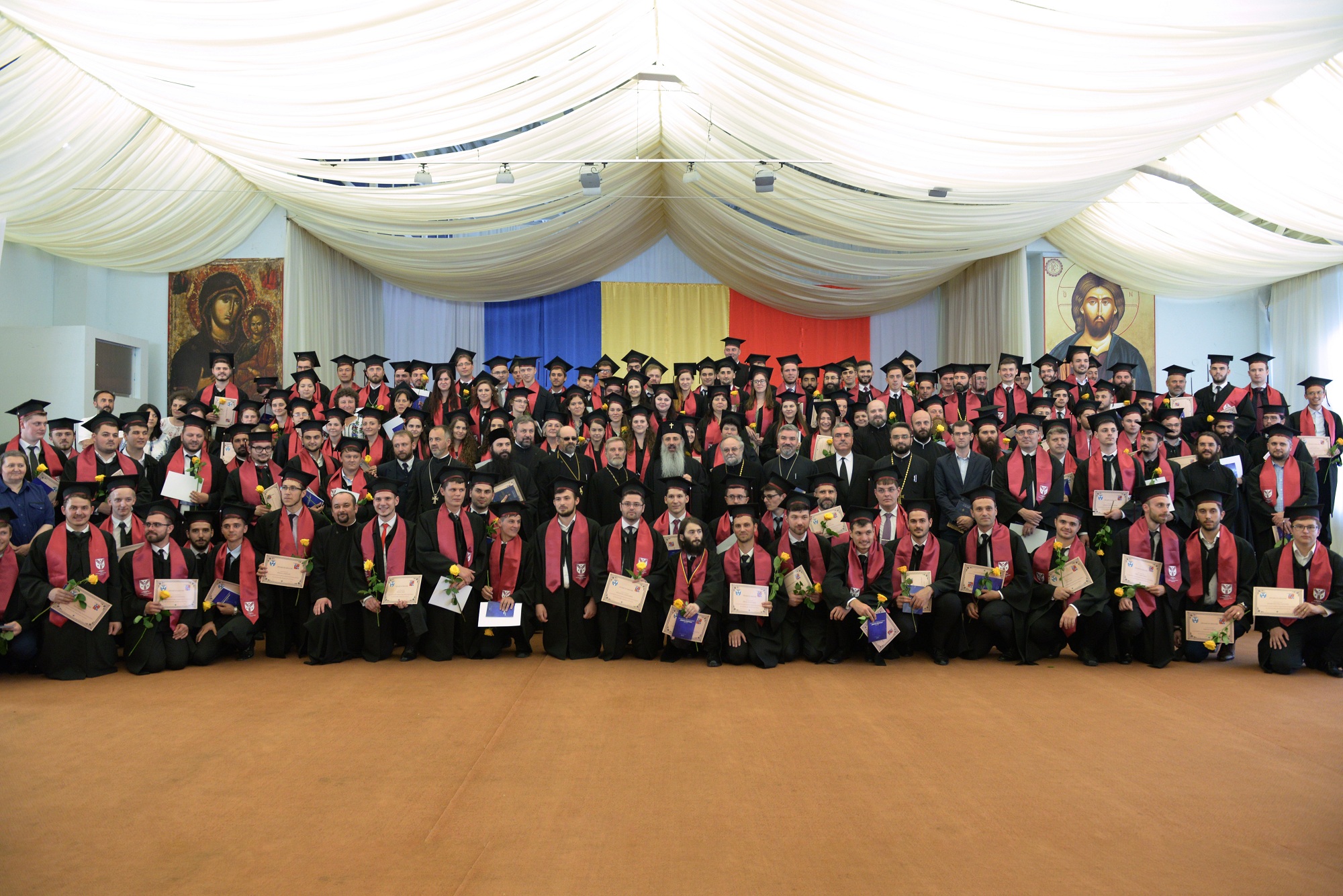 Îndemnul Mitropolitului Moldovei și Bucovinei către absolvenții teologi: „Sunteți rânduiți să fiți slujitori și martori”