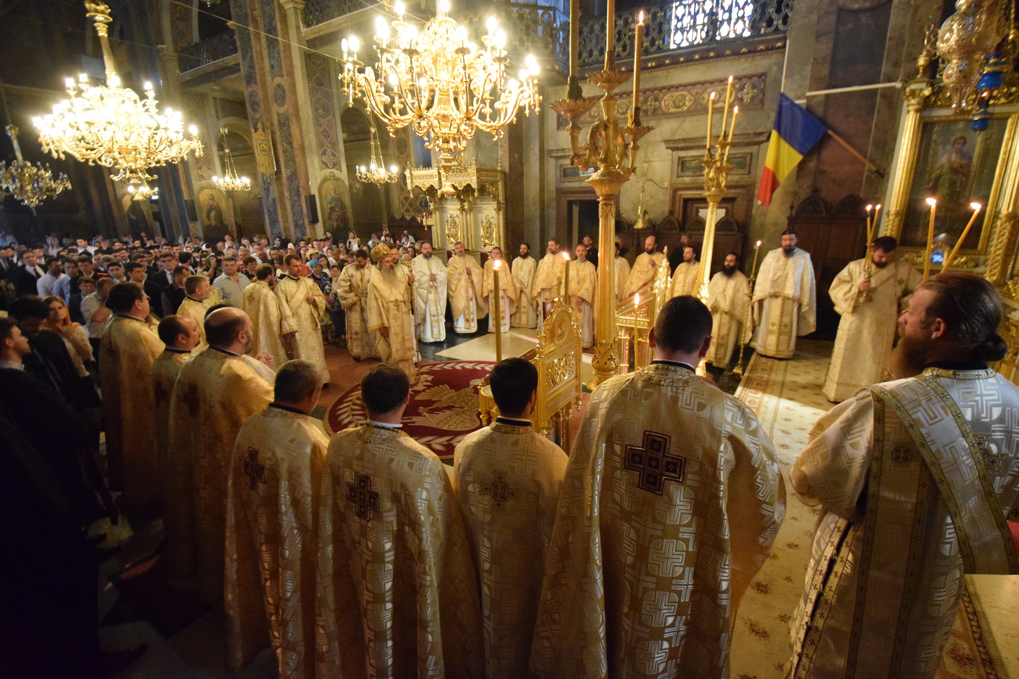 Îndemnul Mitropolitului Moldovei și Bucovinei către absolvenții teologi: „Sunteți rânduiți să fiți slujitori și martori” Îndemnul Mitropolitului Moldovei și Bucovinei către absolvenții teologi: „Sunteți rânduiți să fiți slujitori și martori”