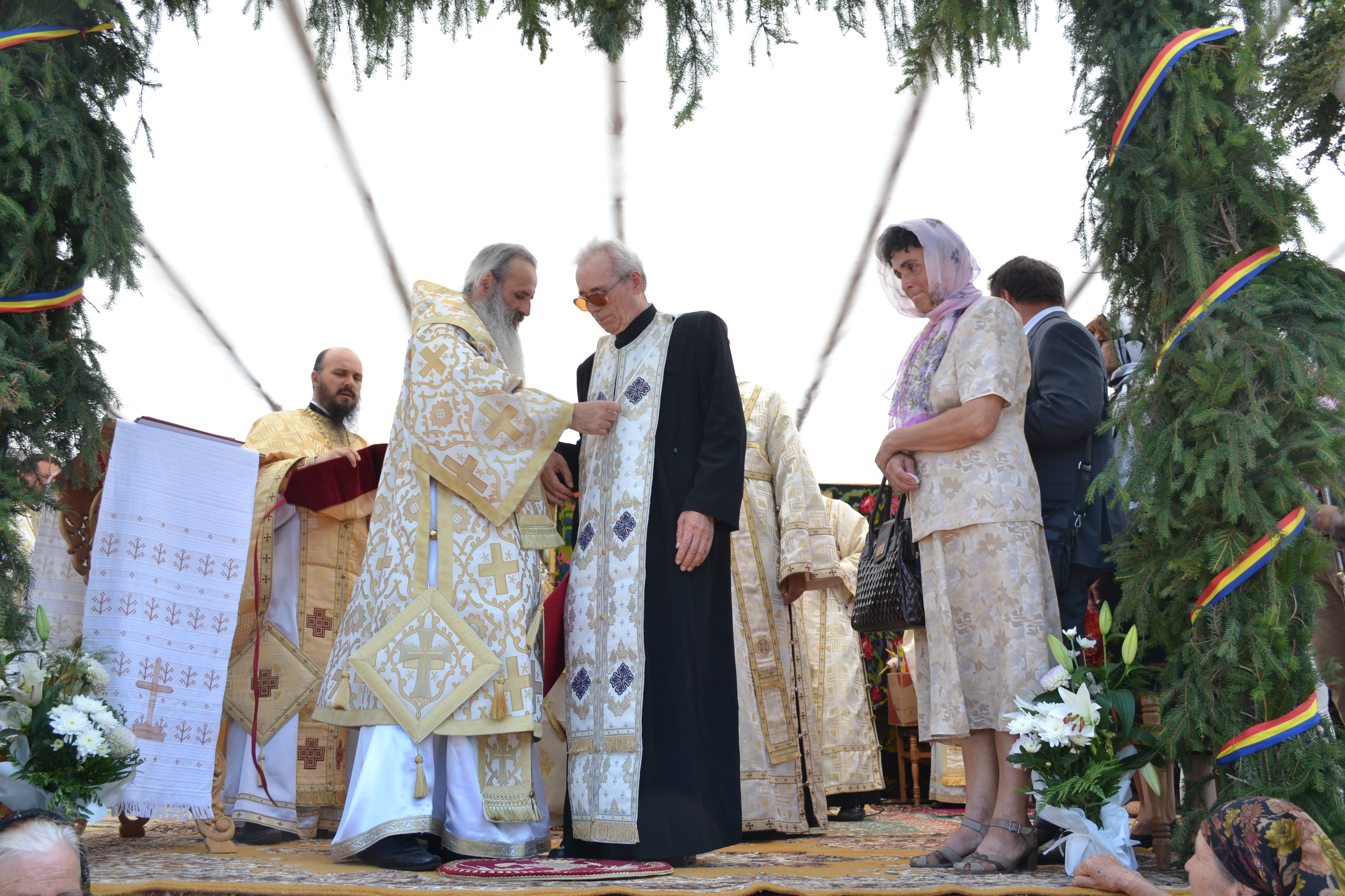 Biserica „Sfânta Cuvioasă Parascheva” din Strahotin, jud. Botoşani a fost sfințită