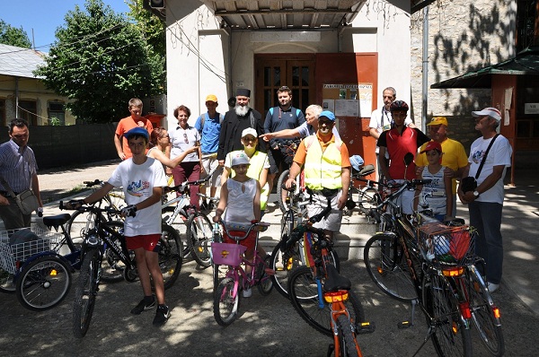 Primul pelerinaj pe bicicletă organizat în această vară de Parohia Toma Cozma din Iaşi