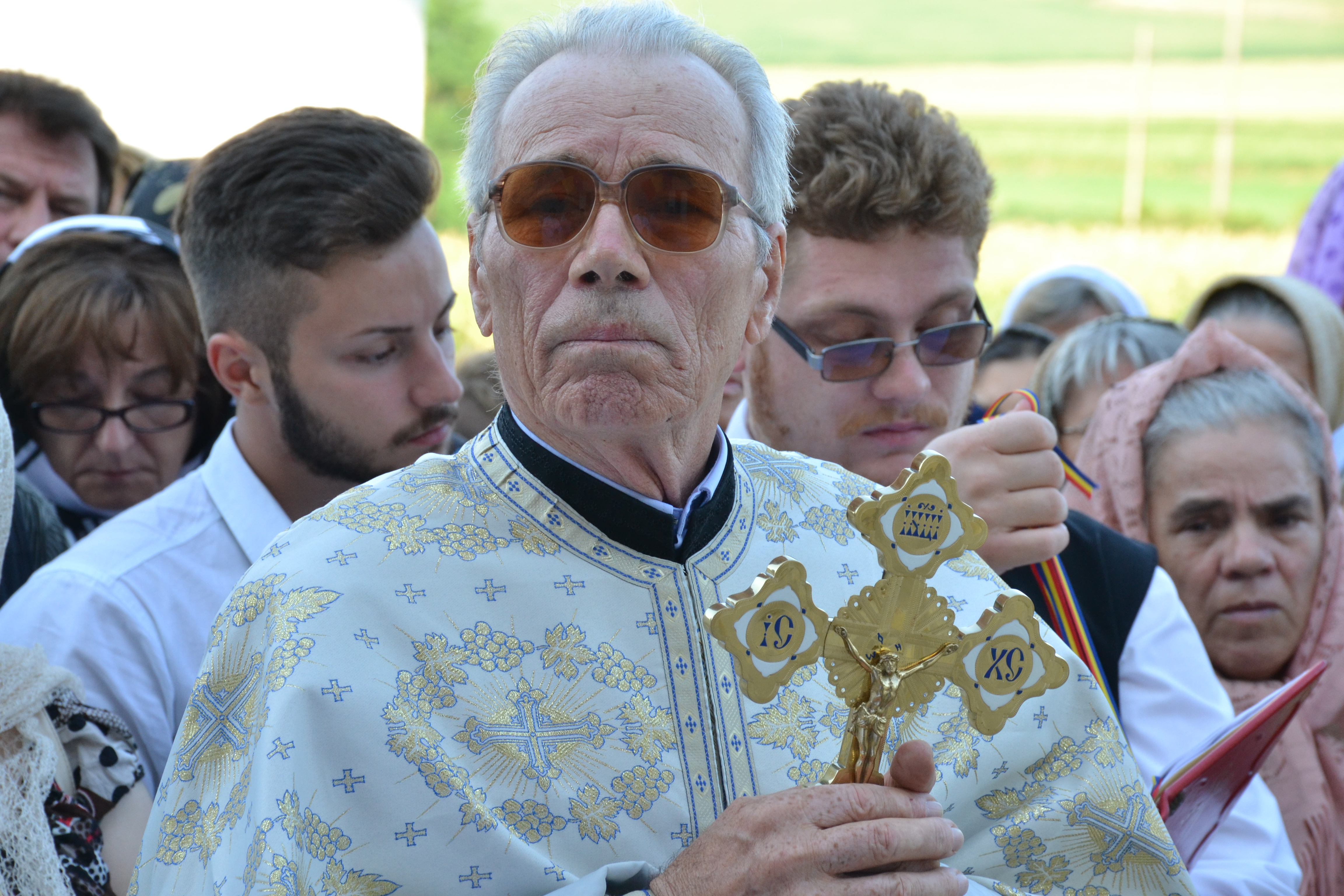 Biserica „Sfânta Cuvioasă Parascheva” din Strahotin, jud. Botoşani a fost sfințită