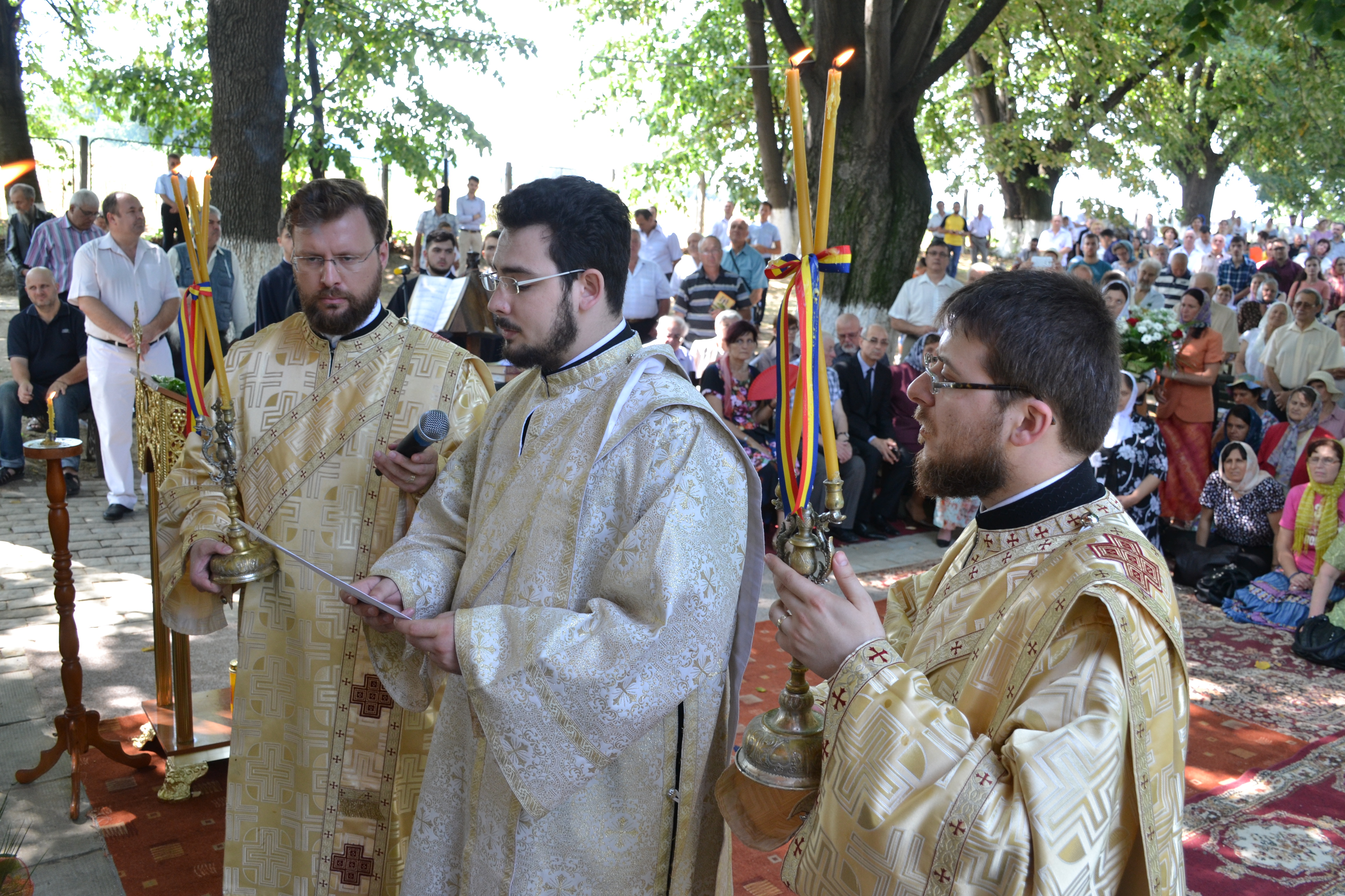 Liturghie arhierească la hramul Mănăstirii Bucium