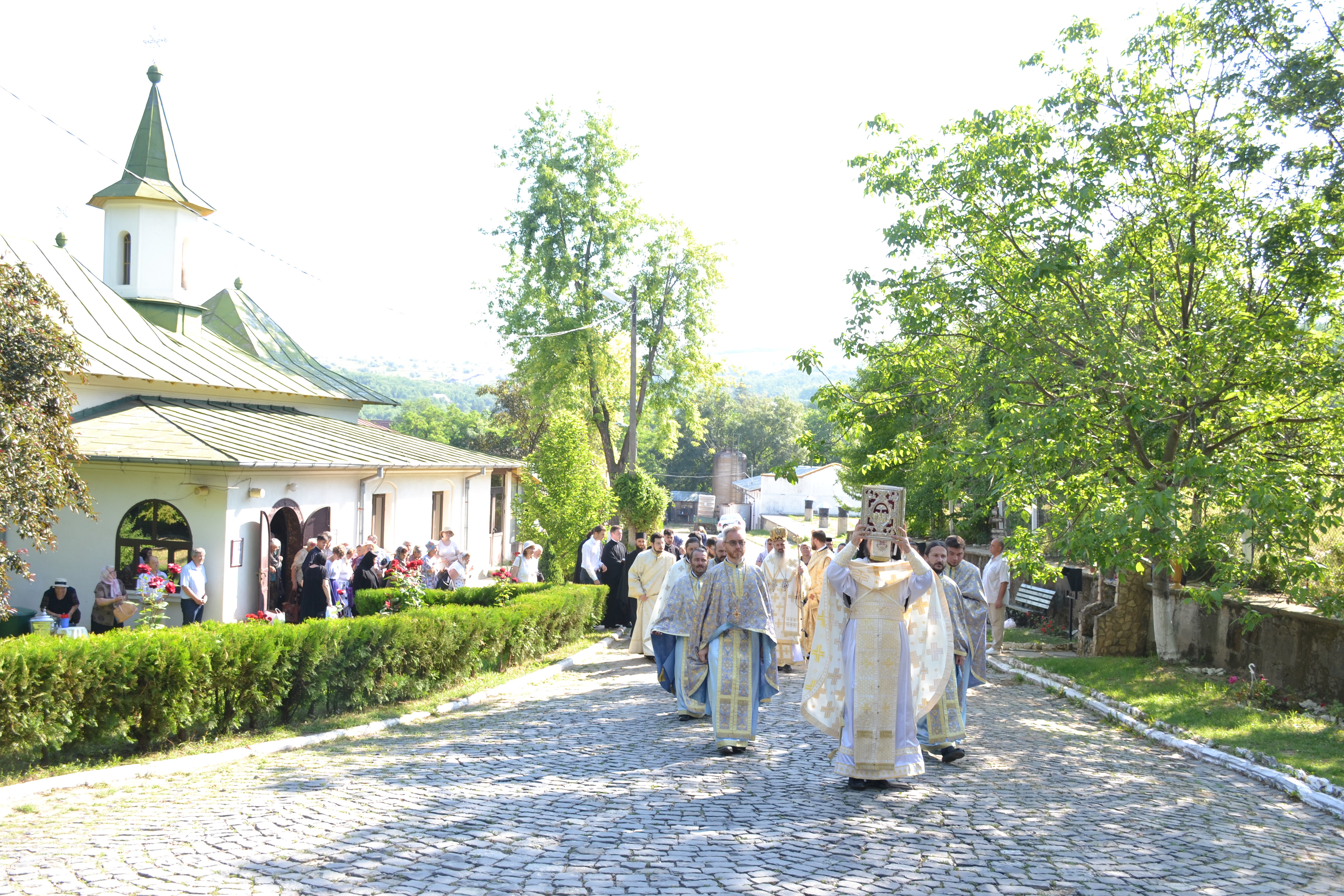 Liturghie arhierească la hramul Mănăstirii Bucium