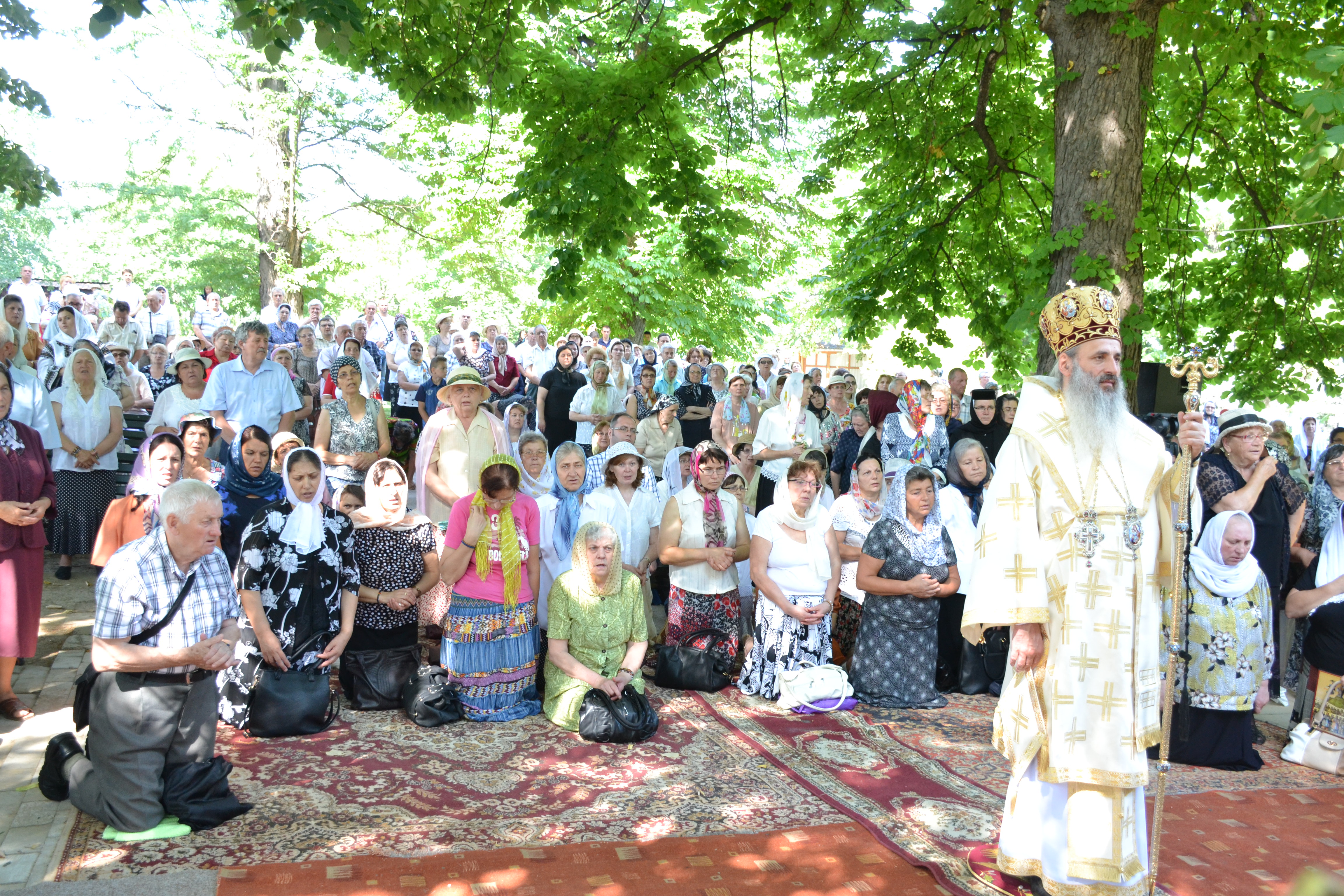 Liturghie arhierească la hramul Mănăstirii Bucium