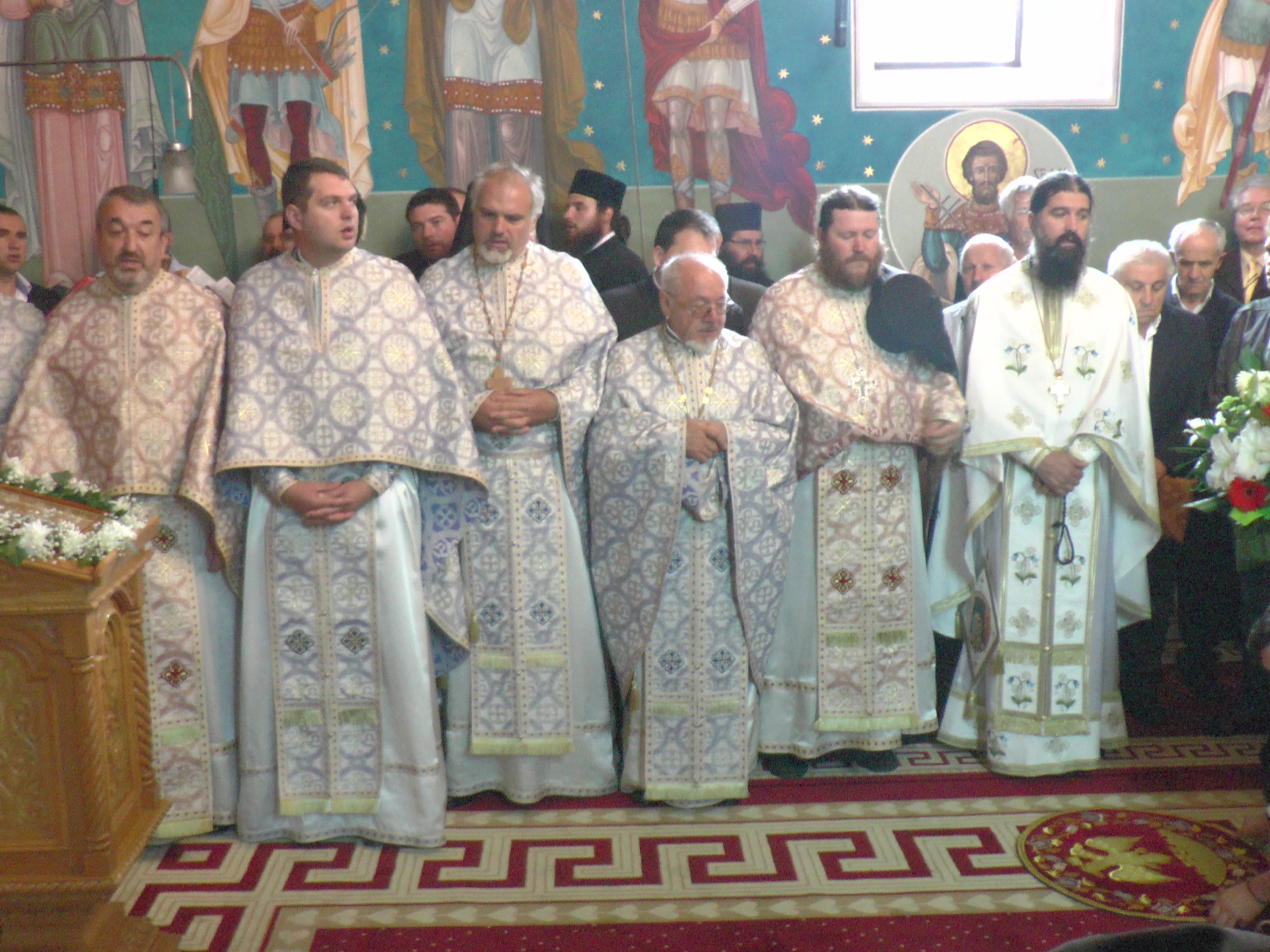 Patru ierarhi la hramul Mănăstirii Bogdana din Rădăuţi