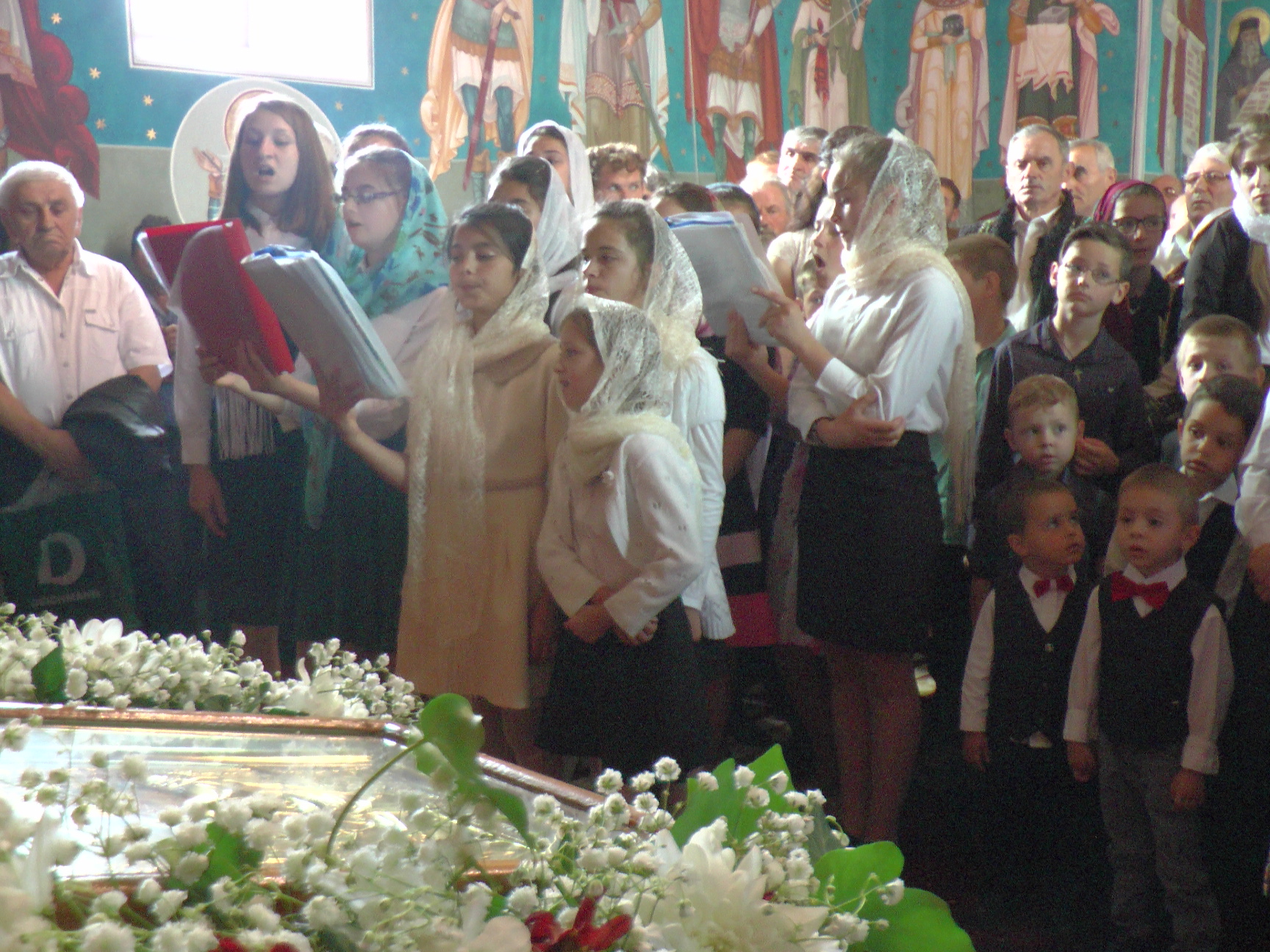 Patru ierarhi la hramul Mănăstirii Bogdana din Rădăuţi