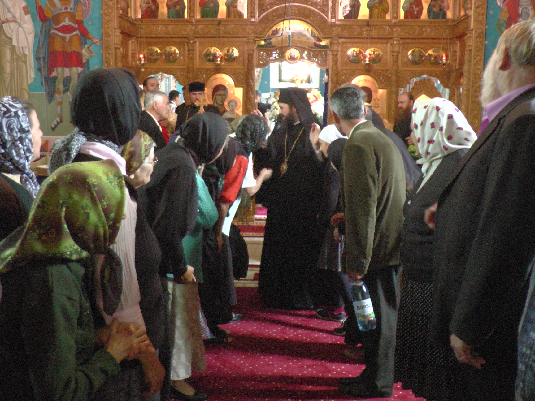 Patru ierarhi la hramul Mănăstirii Bogdana din Rădăuţi